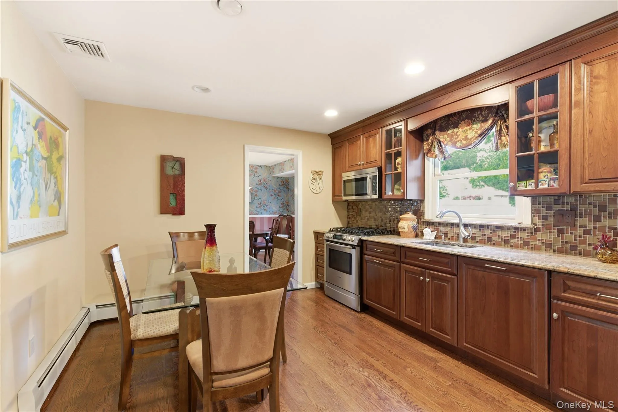 7 Lawrence Court, Oyster Bay, NY, 4 Bedrooms Bedrooms, 8 Rooms Rooms,2 BathroomsBathrooms,Residential,For Rent,Lawrence,0,1010731 7 Lawrence Court, Oyster Bay, NY, 4 Bedrooms Bedrooms, 8 Rooms Rooms,2 BathroomsBathrooms,Residential,For Rent,Lawrence,0,1010731