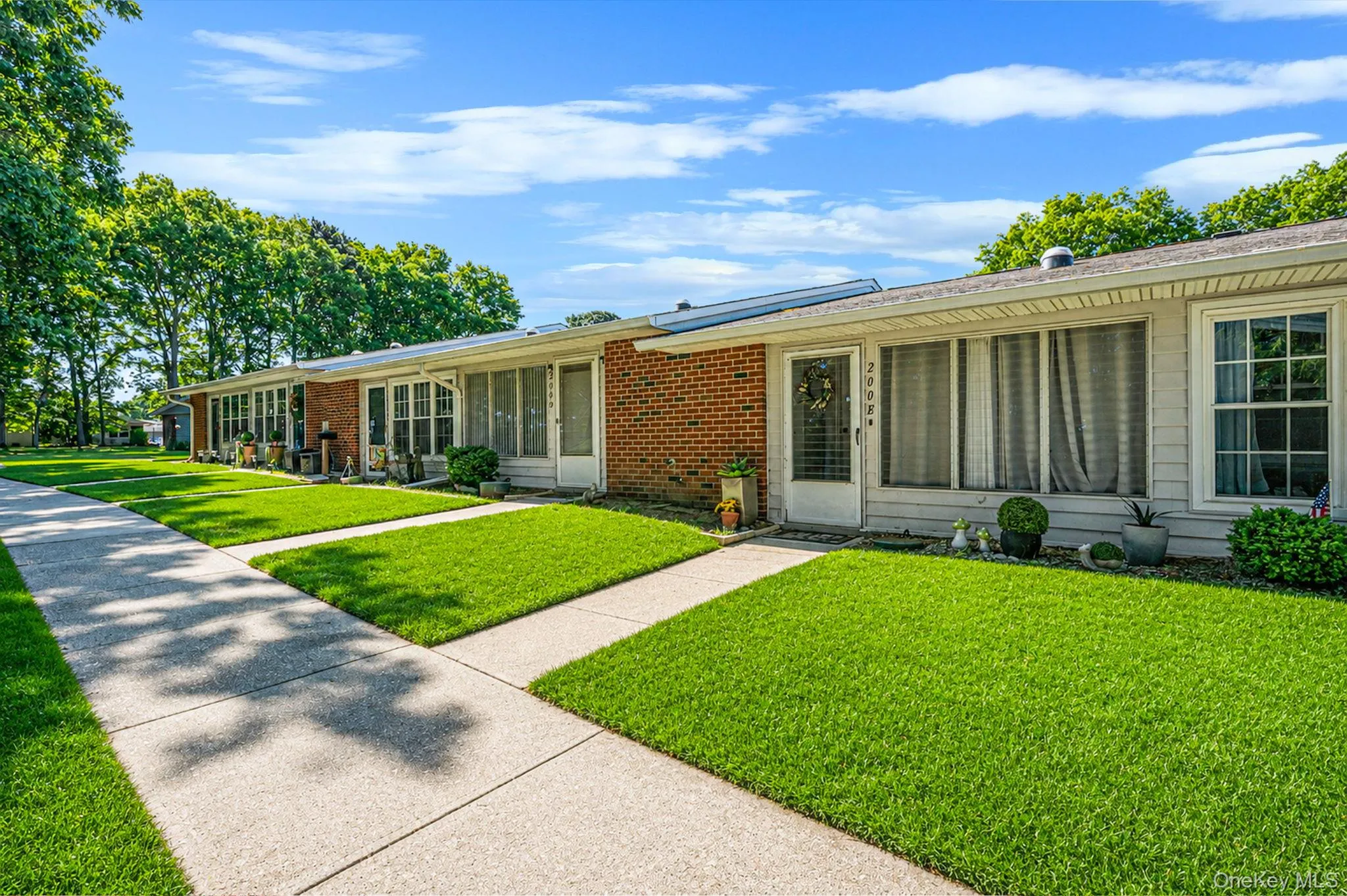 200 New Castle Court, Brookhaven, NY, 1 Bedroom Bedrooms, 3 Rooms Rooms,1 BathroomBathrooms,Residential,For Rent,New Castle,0,1010736 200 New Castle Court, Brookhaven, NY, 1 Bedroom Bedrooms, 3 Rooms Rooms,1 BathroomBathrooms,Residential,For Rent,New Castle,0,1010736