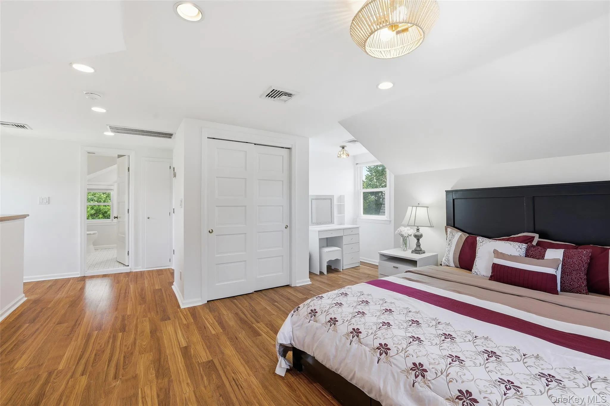 1415 Park Avenue, Mamaroneck, NY, 4 Bedrooms Bedrooms, 8 Rooms Rooms,2 BathroomsBathrooms,Residential,For Rent,Park,0,1010739 1415 Park Avenue, Mamaroneck, NY, 4 Bedrooms Bedrooms, 8 Rooms Rooms,2 BathroomsBathrooms,Residential,For Rent,Park,0,1010739
