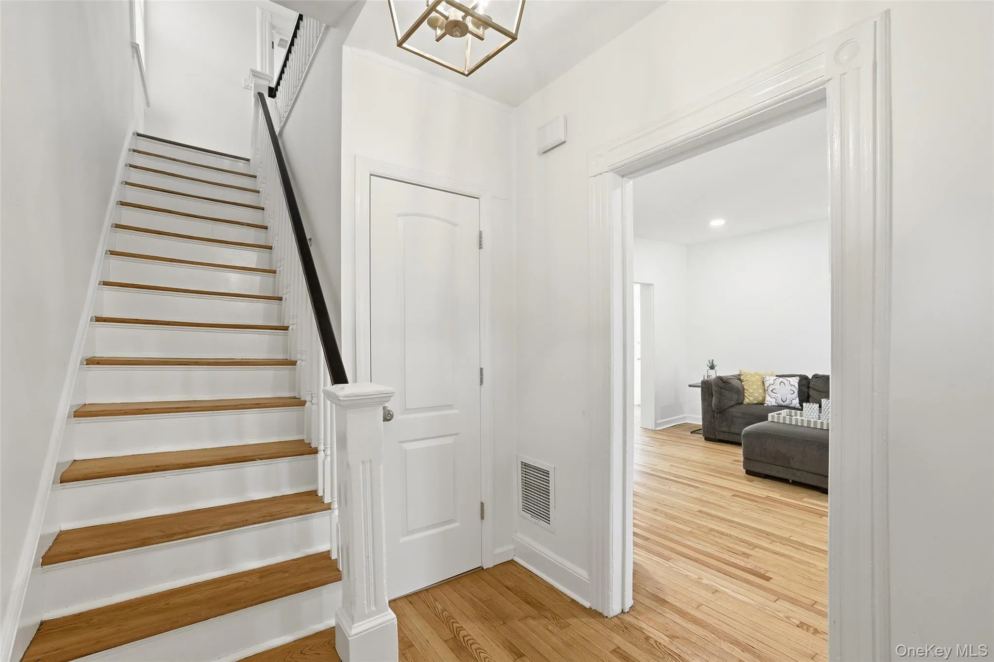 1415 Park Avenue, Mamaroneck, NY, 4 Bedrooms Bedrooms, 8 Rooms Rooms,2 BathroomsBathrooms,Residential,For Rent,Park,0,1010739 1415 Park Avenue, Mamaroneck, NY, 4 Bedrooms Bedrooms, 8 Rooms Rooms,2 BathroomsBathrooms,Residential,For Rent,Park,0,1010739