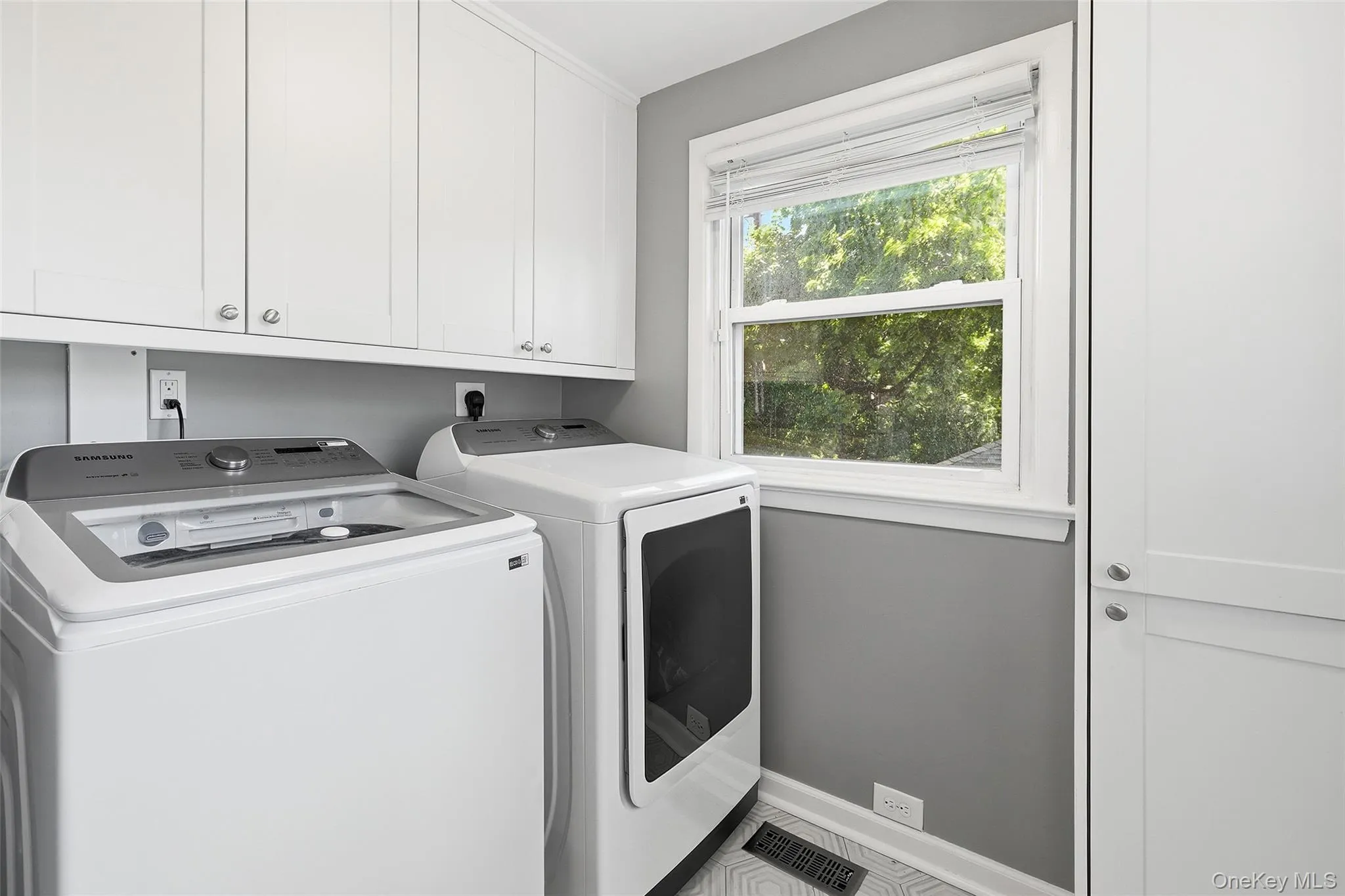 Laundry / Mudroom Laundry / Mudroom