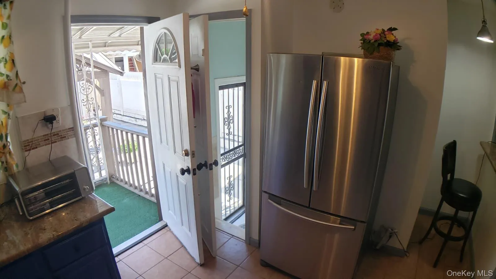 Two separate outside entrance to Kitchen and basement Two separate outside entrance to Kitchen and basement