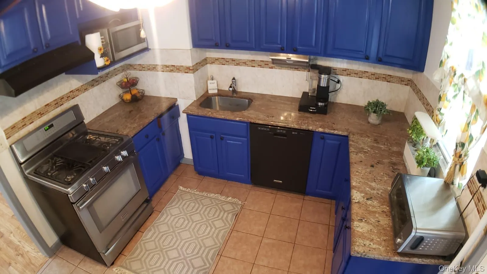 Granite counter top. Granite counter top.