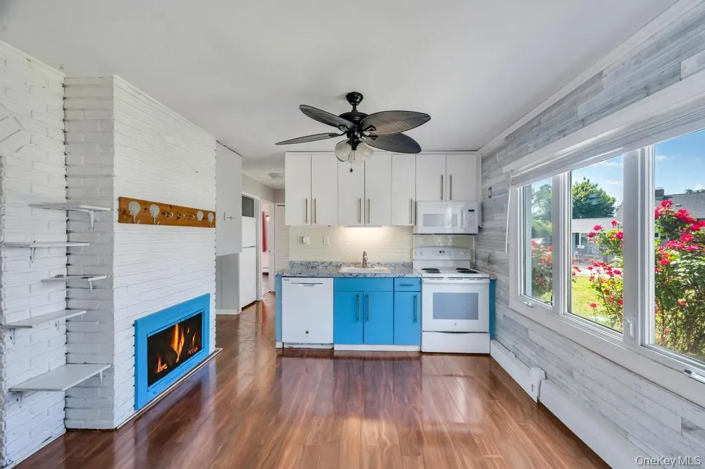 11 Wagon Lane, Hempstead, NY, 4 Bedrooms Bedrooms, 8 Rooms Rooms,2 BathroomsBathrooms,Residential,For Rent,Wagon,0,1010755 11 Wagon Lane, Hempstead, NY, 4 Bedrooms Bedrooms, 8 Rooms Rooms,2 BathroomsBathrooms,Residential,For Rent,Wagon,0,1010755