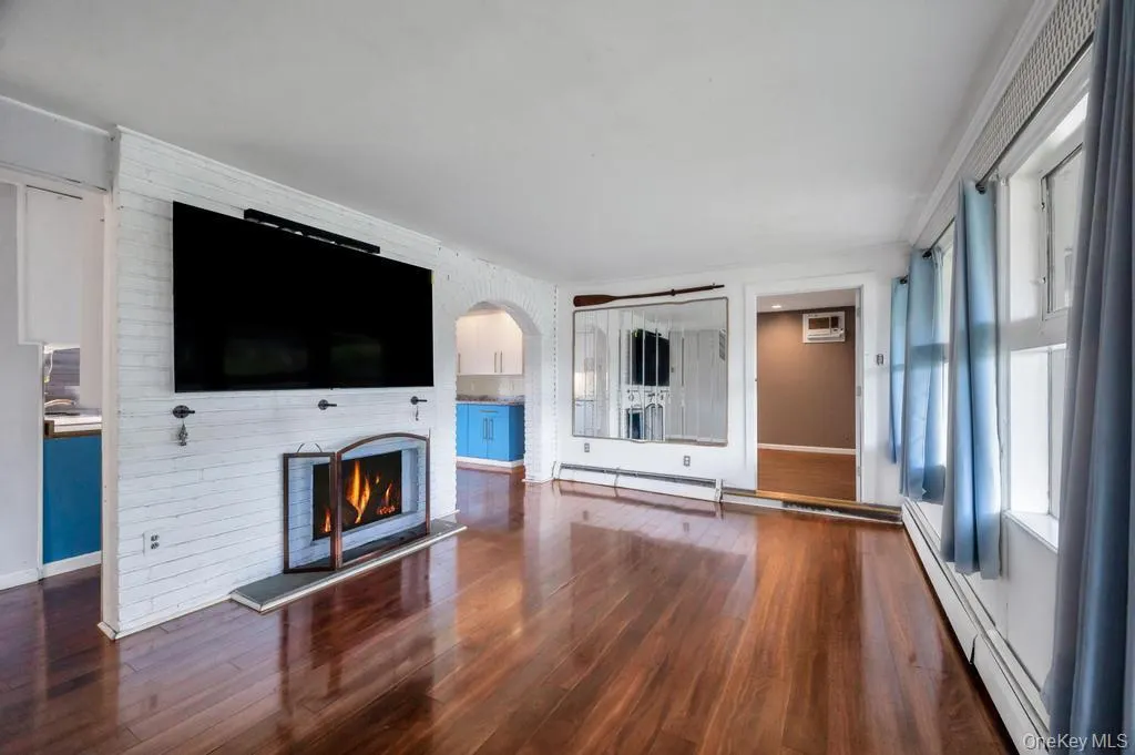 11 Wagon Lane, Hempstead, NY, 4 Bedrooms Bedrooms, 8 Rooms Rooms,2 BathroomsBathrooms,Residential,For Rent,Wagon,0,1010755 11 Wagon Lane, Hempstead, NY, 4 Bedrooms Bedrooms, 8 Rooms Rooms,2 BathroomsBathrooms,Residential,For Rent,Wagon,0,1010755