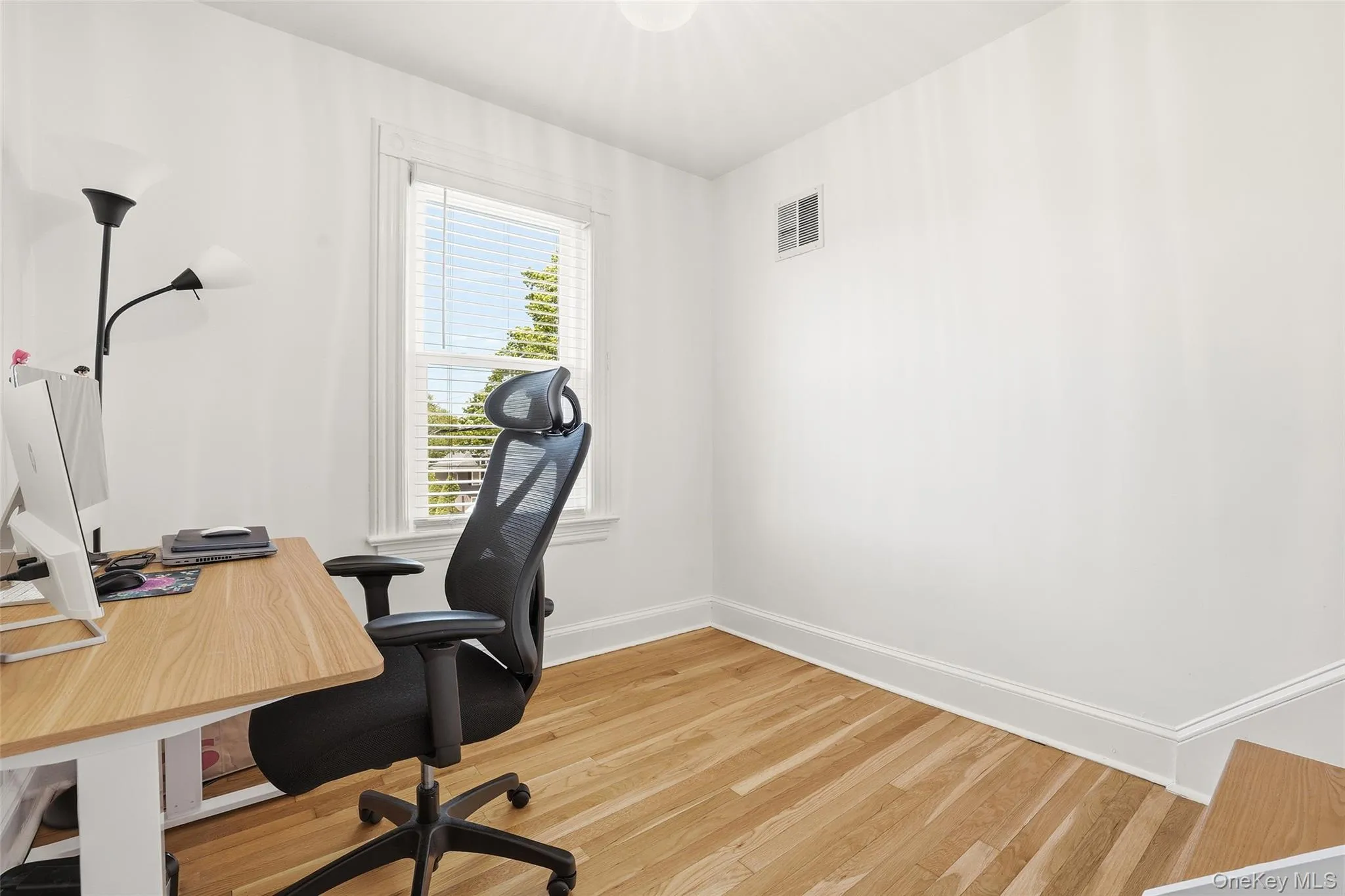 1415 Park Avenue, Mamaroneck, NY, 4 Bedrooms Bedrooms, 8 Rooms Rooms,2 BathroomsBathrooms,Residential Lease,For Rent,Park,0,1010760 1415 Park Avenue, Mamaroneck, NY, 4 Bedrooms Bedrooms, 8 Rooms Rooms,2 BathroomsBathrooms,Residential Lease,For Rent,Park,0,1010760