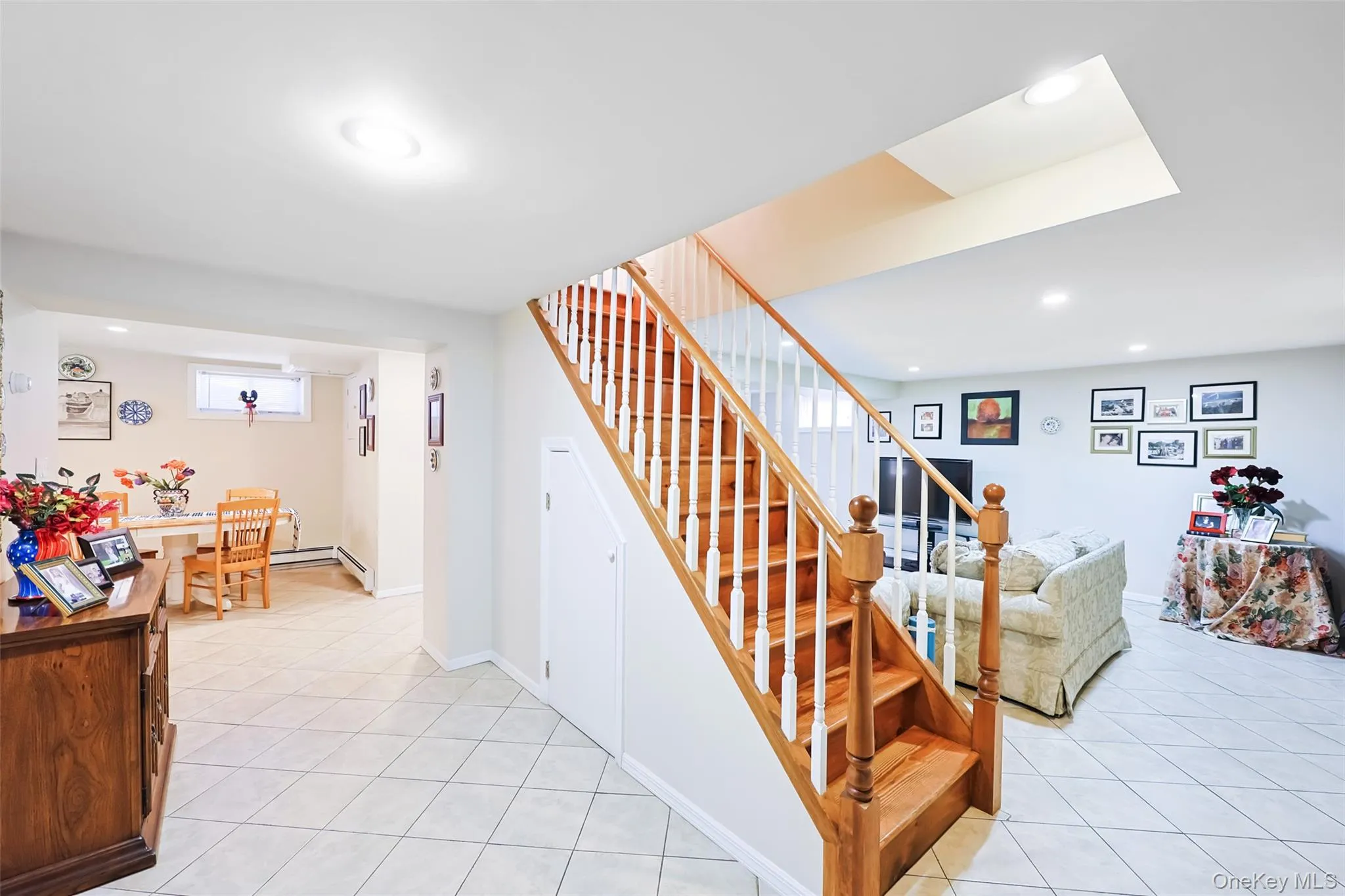 42 Beechwood Lane, North Hempstead, NY, 3 Bedrooms Bedrooms, 5 Rooms Rooms,2 BathroomsBathrooms,Residential,For Rent,Beechwood,0,1010762 42 Beechwood Lane, North Hempstead, NY, 3 Bedrooms Bedrooms, 5 Rooms Rooms,2 BathroomsBathrooms,Residential,For Rent,Beechwood,0,1010762