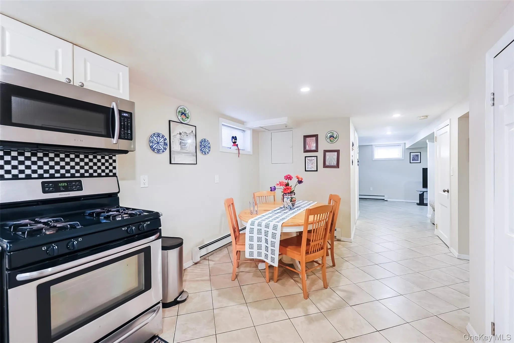 42 Beechwood Lane, North Hempstead, NY, 3 Bedrooms Bedrooms, 5 Rooms Rooms,2 BathroomsBathrooms,Residential,For Rent,Beechwood,0,1010762 42 Beechwood Lane, North Hempstead, NY, 3 Bedrooms Bedrooms, 5 Rooms Rooms,2 BathroomsBathrooms,Residential,For Rent,Beechwood,0,1010762
