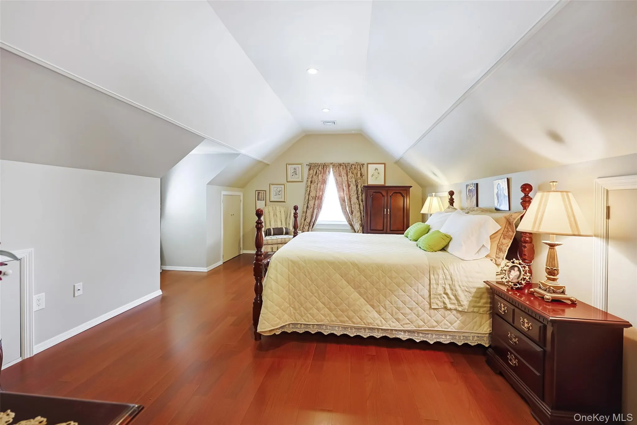 42 Beechwood Lane, North Hempstead, NY, 3 Bedrooms Bedrooms, 5 Rooms Rooms,2 BathroomsBathrooms,Residential,For Rent,Beechwood,0,1010762 42 Beechwood Lane, North Hempstead, NY, 3 Bedrooms Bedrooms, 5 Rooms Rooms,2 BathroomsBathrooms,Residential,For Rent,Beechwood,0,1010762