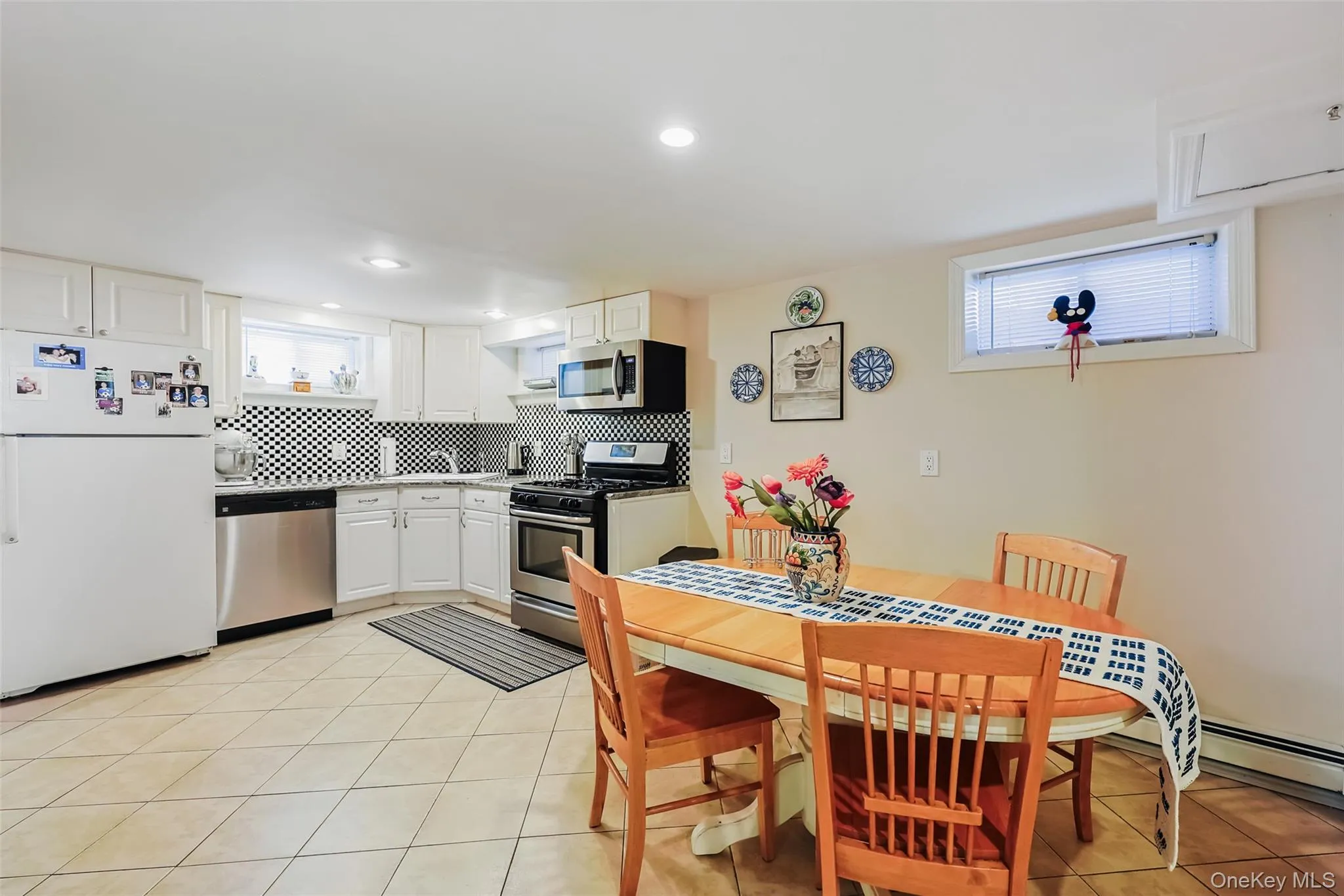 42 Beechwood Lane, North Hempstead, NY, 3 Bedrooms Bedrooms, 5 Rooms Rooms,2 BathroomsBathrooms,Residential,For Rent,Beechwood,0,1010762 42 Beechwood Lane, North Hempstead, NY, 3 Bedrooms Bedrooms, 5 Rooms Rooms,2 BathroomsBathrooms,Residential,For Rent,Beechwood,0,1010762