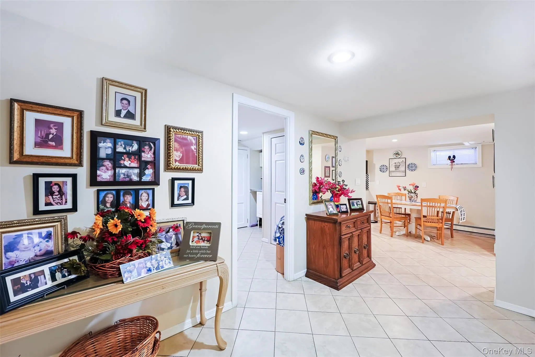 42 Beechwood Lane, North Hempstead, NY, 3 Bedrooms Bedrooms, 5 Rooms Rooms,2 BathroomsBathrooms,Residential,For Rent,Beechwood,0,1010762 42 Beechwood Lane, North Hempstead, NY, 3 Bedrooms Bedrooms, 5 Rooms Rooms,2 BathroomsBathrooms,Residential,For Rent,Beechwood,0,1010762