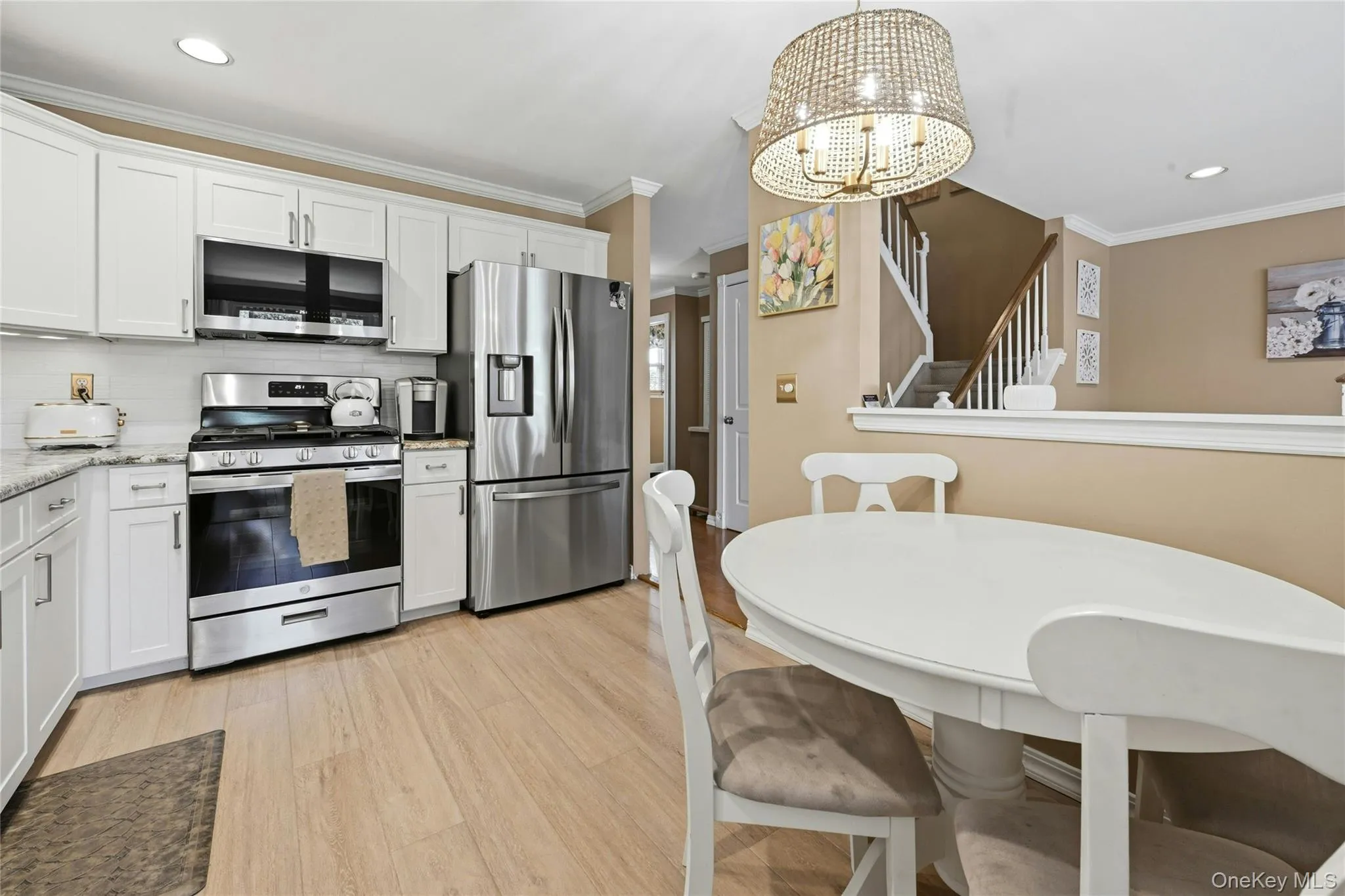 Granite Counters, Stainless Appliances, Wood Floors Granite Counters, Stainless Appliances, Wood Floors