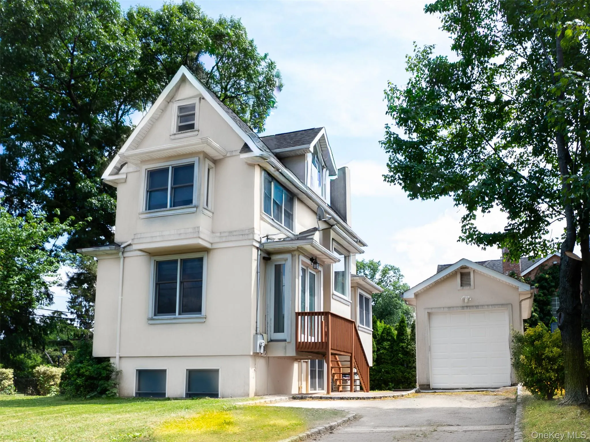 11 Willow Lane, North Hempstead, NY, 3 Bedrooms Bedrooms, 12 Rooms Rooms,2 BathroomsBathrooms,Residential Lease,For Rent,Willow,0,1010773 11 Willow Lane, North Hempstead, NY, 3 Bedrooms Bedrooms, 12 Rooms Rooms,2 BathroomsBathrooms,Residential Lease,For Rent,Willow,0,1010773