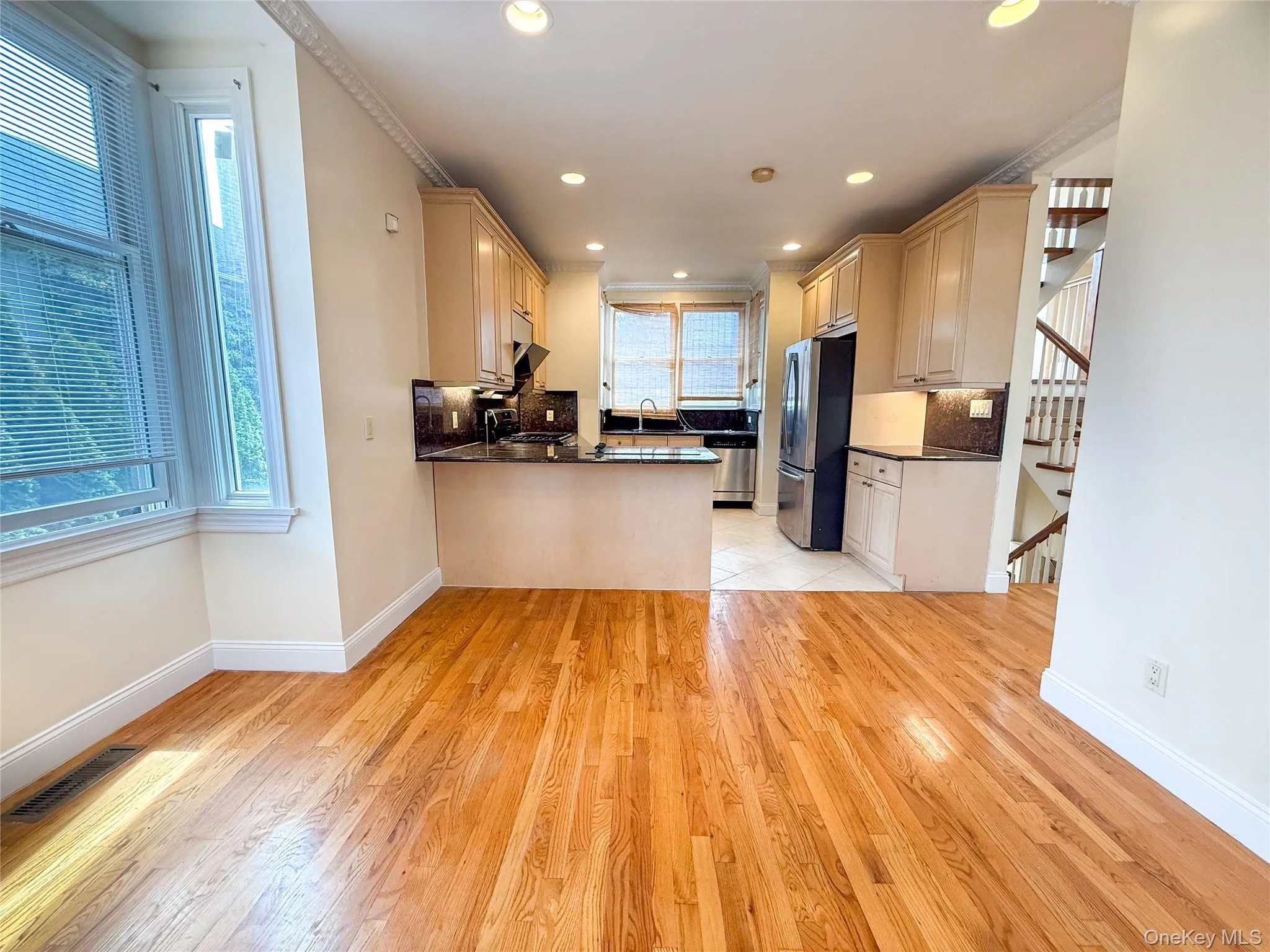 11 Willow Lane, North Hempstead, NY, 3 Bedrooms Bedrooms, 12 Rooms Rooms,2 BathroomsBathrooms,Residential Lease,For Rent,Willow,0,1010773 11 Willow Lane, North Hempstead, NY, 3 Bedrooms Bedrooms, 12 Rooms Rooms,2 BathroomsBathrooms,Residential Lease,For Rent,Willow,0,1010773
