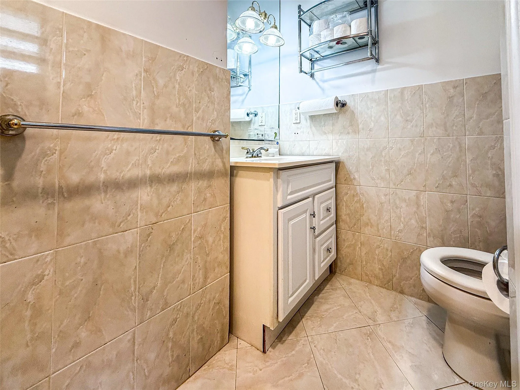 11 Willow Lane, North Hempstead, NY, 3 Bedrooms Bedrooms, 12 Rooms Rooms,2 BathroomsBathrooms,Residential Lease,For Rent,Willow,0,1010773 11 Willow Lane, North Hempstead, NY, 3 Bedrooms Bedrooms, 12 Rooms Rooms,2 BathroomsBathrooms,Residential Lease,For Rent,Willow,0,1010773