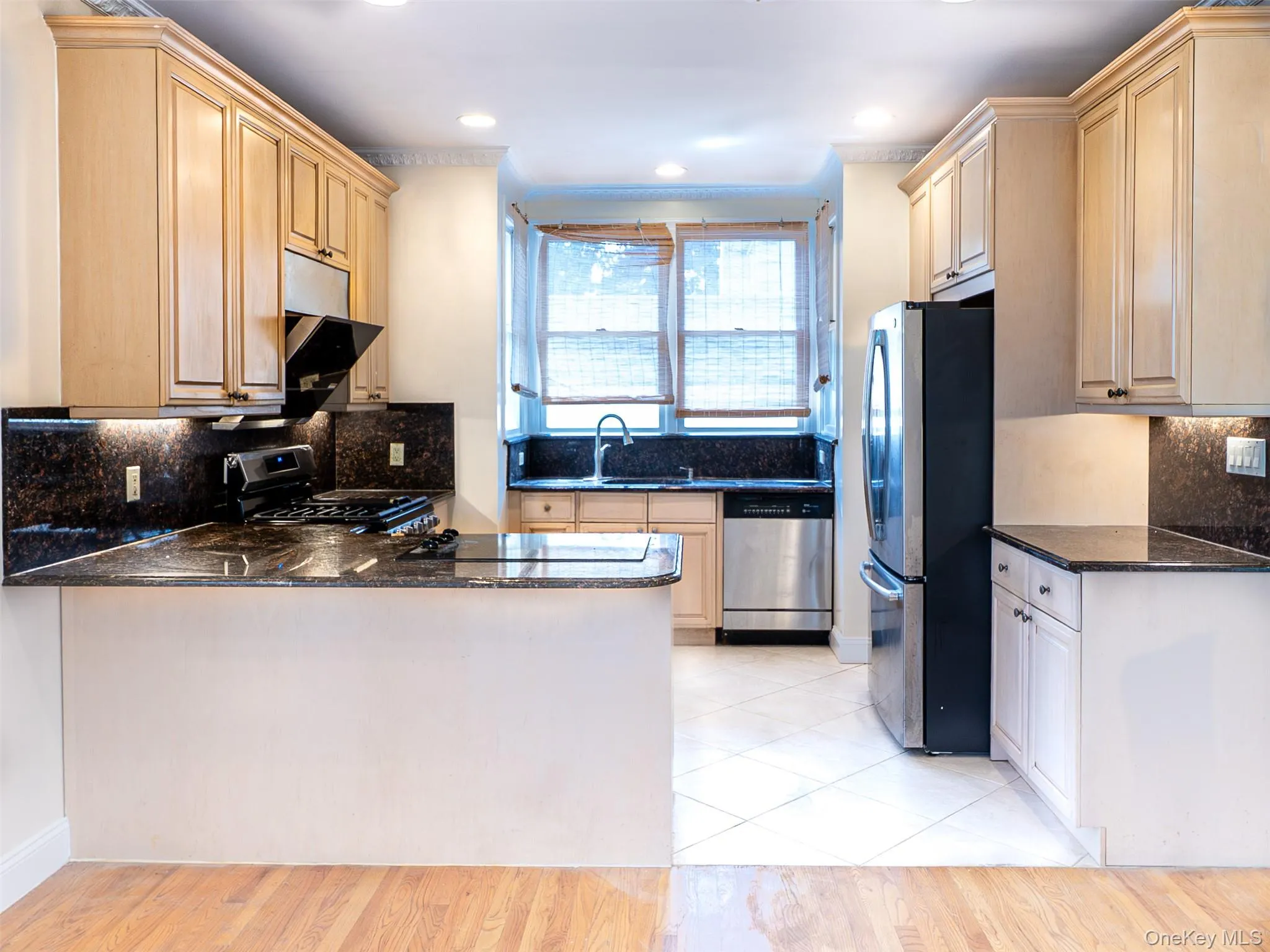 11 Willow Lane, North Hempstead, NY, 3 Bedrooms Bedrooms, 12 Rooms Rooms,2 BathroomsBathrooms,Residential Lease,For Rent,Willow,0,1010773 11 Willow Lane, North Hempstead, NY, 3 Bedrooms Bedrooms, 12 Rooms Rooms,2 BathroomsBathrooms,Residential Lease,For Rent,Willow,0,1010773