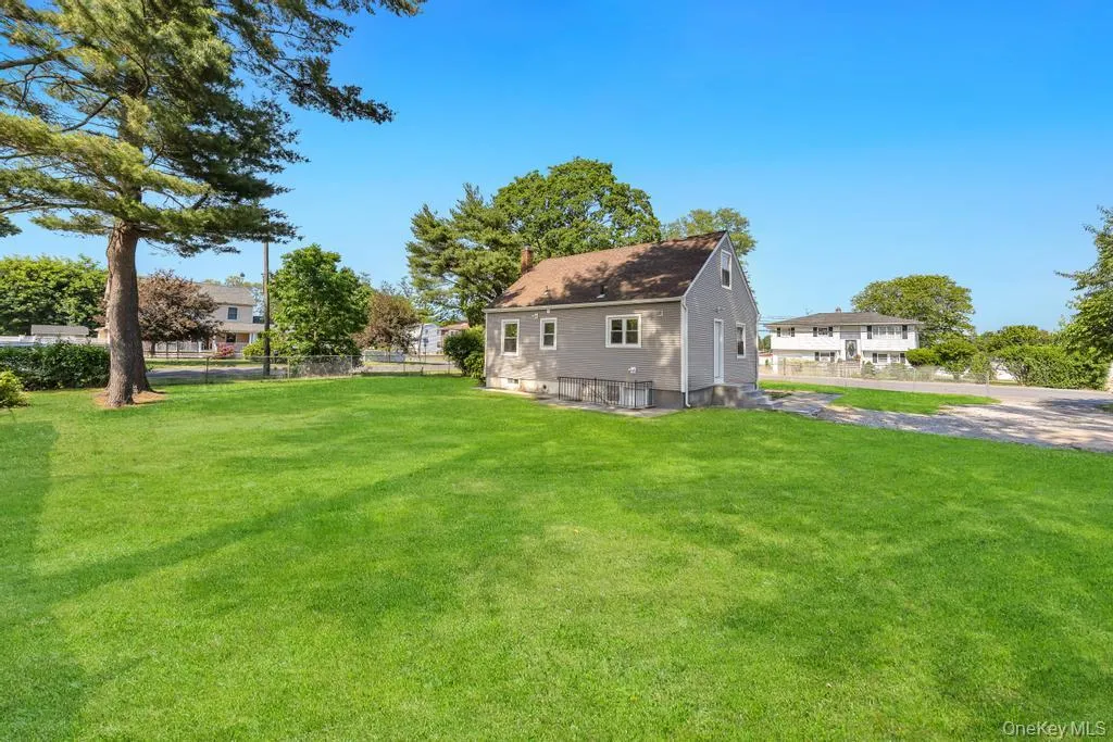 1828 Stein Drive, Islip, NY, 4 Bedrooms Bedrooms, ,1 BathroomBathrooms,Residential,For Rent,Stein,0,1010776 1828 Stein Drive, Islip, NY, 4 Bedrooms Bedrooms, ,1 BathroomBathrooms,Residential,For Rent,Stein,0,1010776