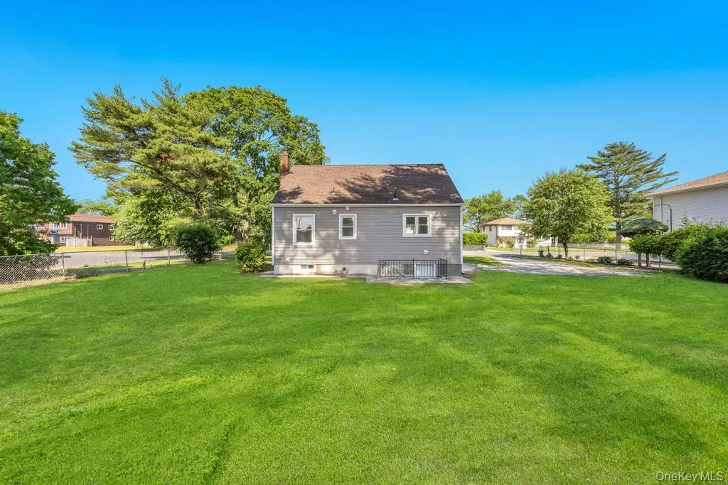 1828 Stein Drive, Islip, NY, 4 Bedrooms Bedrooms, ,1 BathroomBathrooms,Residential,For Rent,Stein,0,1010776 1828 Stein Drive, Islip, NY, 4 Bedrooms Bedrooms, ,1 BathroomBathrooms,Residential,For Rent,Stein,0,1010776