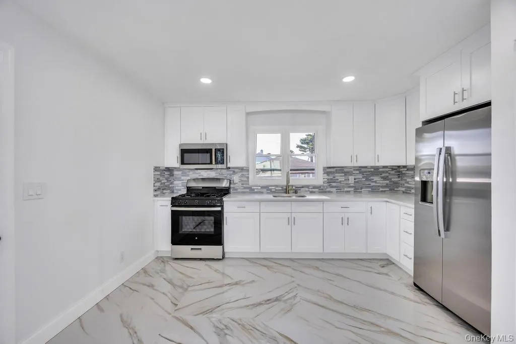 1828 Stein Drive, Islip, NY, 4 Bedrooms Bedrooms, ,1 BathroomBathrooms,Residential,For Rent,Stein,0,1010776 1828 Stein Drive, Islip, NY, 4 Bedrooms Bedrooms, ,1 BathroomBathrooms,Residential,For Rent,Stein,0,1010776
