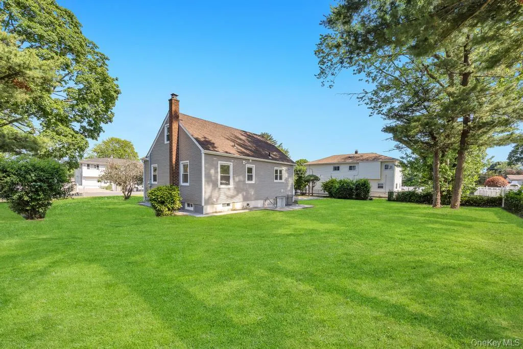 1828 Stein Drive, Islip, NY, 4 Bedrooms Bedrooms, ,1 BathroomBathrooms,Residential,For Rent,Stein,0,1010776 1828 Stein Drive, Islip, NY, 4 Bedrooms Bedrooms, ,1 BathroomBathrooms,Residential,For Rent,Stein,0,1010776