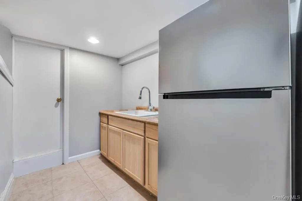 120 Smithtown Polk Boulevard, Brookhaven, NY, 3 Bedrooms Bedrooms, 5 Rooms Rooms,2 BathroomsBathrooms,Residential,For Rent,Smithtown Polk,0,1010779 120 Smithtown Polk Boulevard, Brookhaven, NY, 3 Bedrooms Bedrooms, 5 Rooms Rooms,2 BathroomsBathrooms,Residential,For Rent,Smithtown Polk,0,1010779