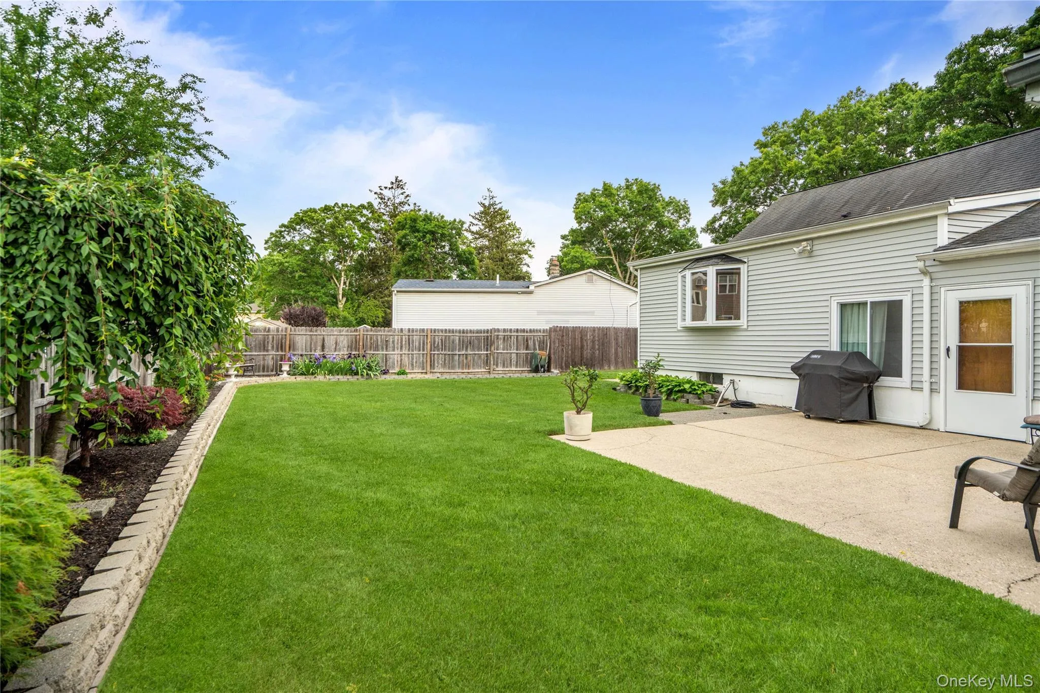 19 Roy Avenue, Islip, NY, 3 Bedrooms Bedrooms, 8 Rooms Rooms,1 BathroomBathrooms,Residential,For Rent,Roy,0,1010787 19 Roy Avenue, Islip, NY, 3 Bedrooms Bedrooms, 8 Rooms Rooms,1 BathroomBathrooms,Residential,For Rent,Roy,0,1010787