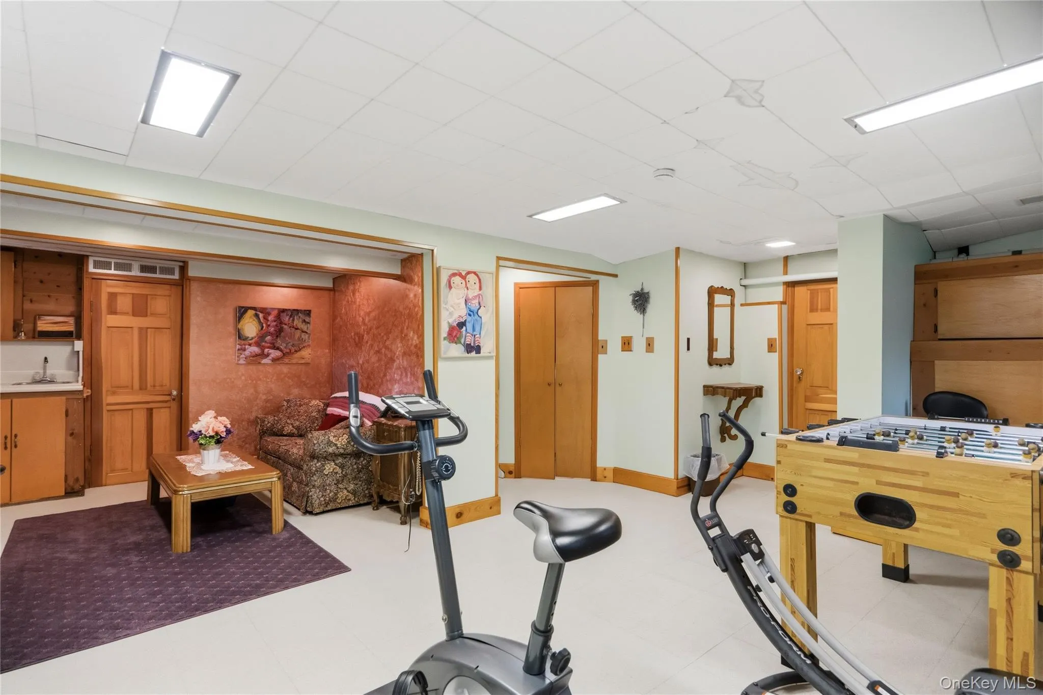 19 Roy Avenue, Islip, NY, 3 Bedrooms Bedrooms, 8 Rooms Rooms,1 BathroomBathrooms,Residential,For Rent,Roy,0,1010787 19 Roy Avenue, Islip, NY, 3 Bedrooms Bedrooms, 8 Rooms Rooms,1 BathroomBathrooms,Residential,For Rent,Roy,0,1010787