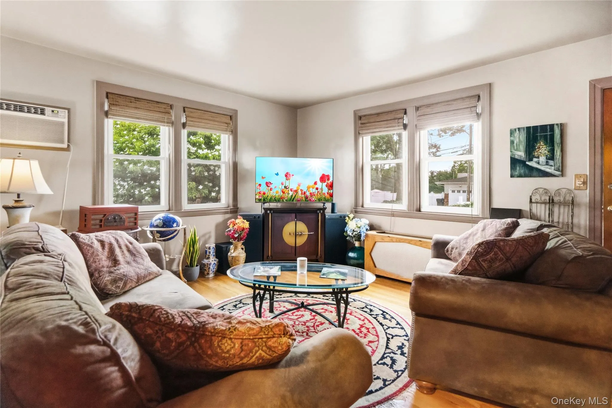 19 Roy Avenue, Islip, NY, 3 Bedrooms Bedrooms, 8 Rooms Rooms,1 BathroomBathrooms,Residential,For Rent,Roy,0,1010787 19 Roy Avenue, Islip, NY, 3 Bedrooms Bedrooms, 8 Rooms Rooms,1 BathroomBathrooms,Residential,For Rent,Roy,0,1010787