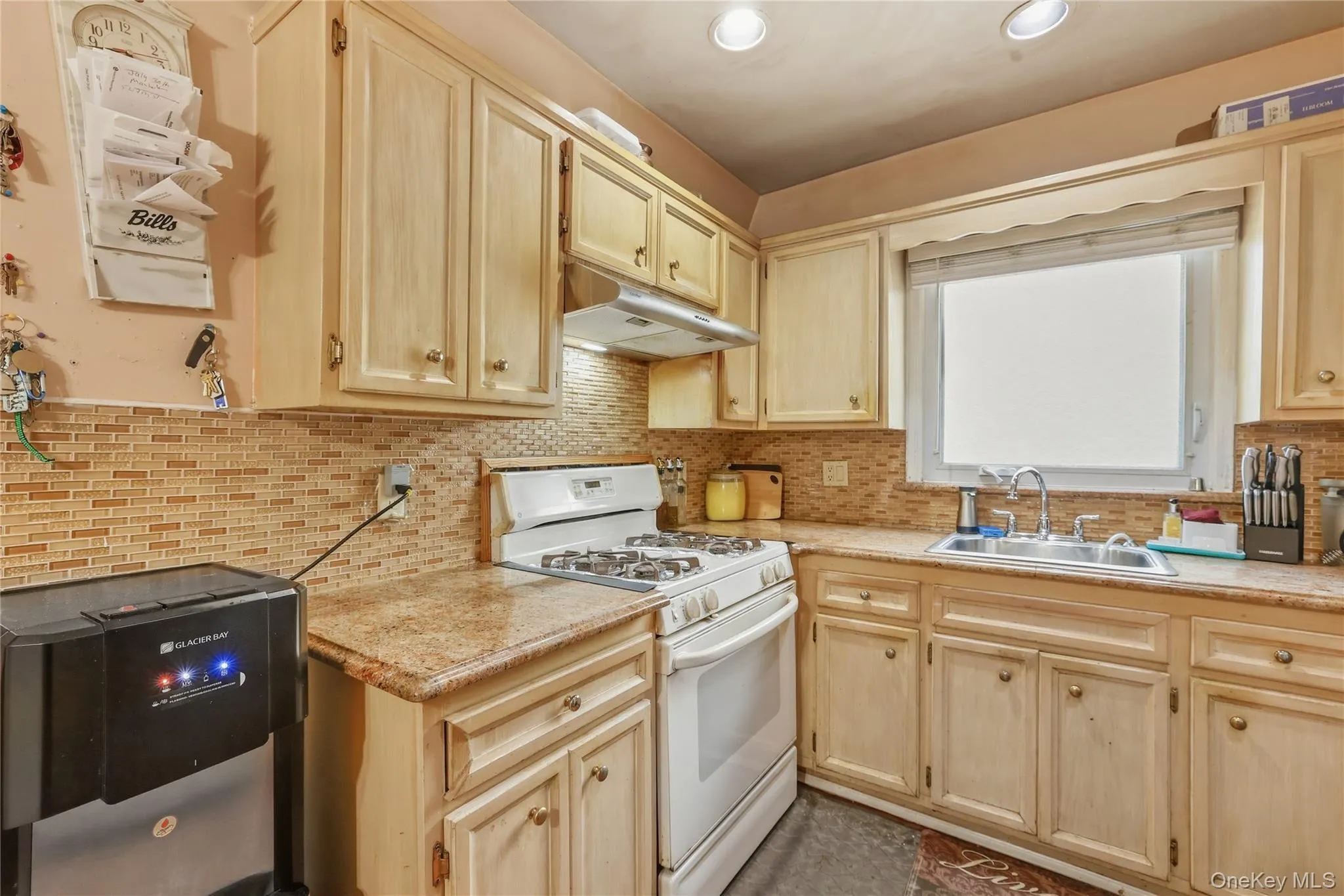 8339 252nd Street, New York, NY, 5 Bedrooms Bedrooms, 11 Rooms Rooms,3 BathroomsBathrooms,Residential,For Rent,252nd,0,1010788 8339 252nd Street, New York, NY, 5 Bedrooms Bedrooms, 11 Rooms Rooms,3 BathroomsBathrooms,Residential,For Rent,252nd,0,1010788