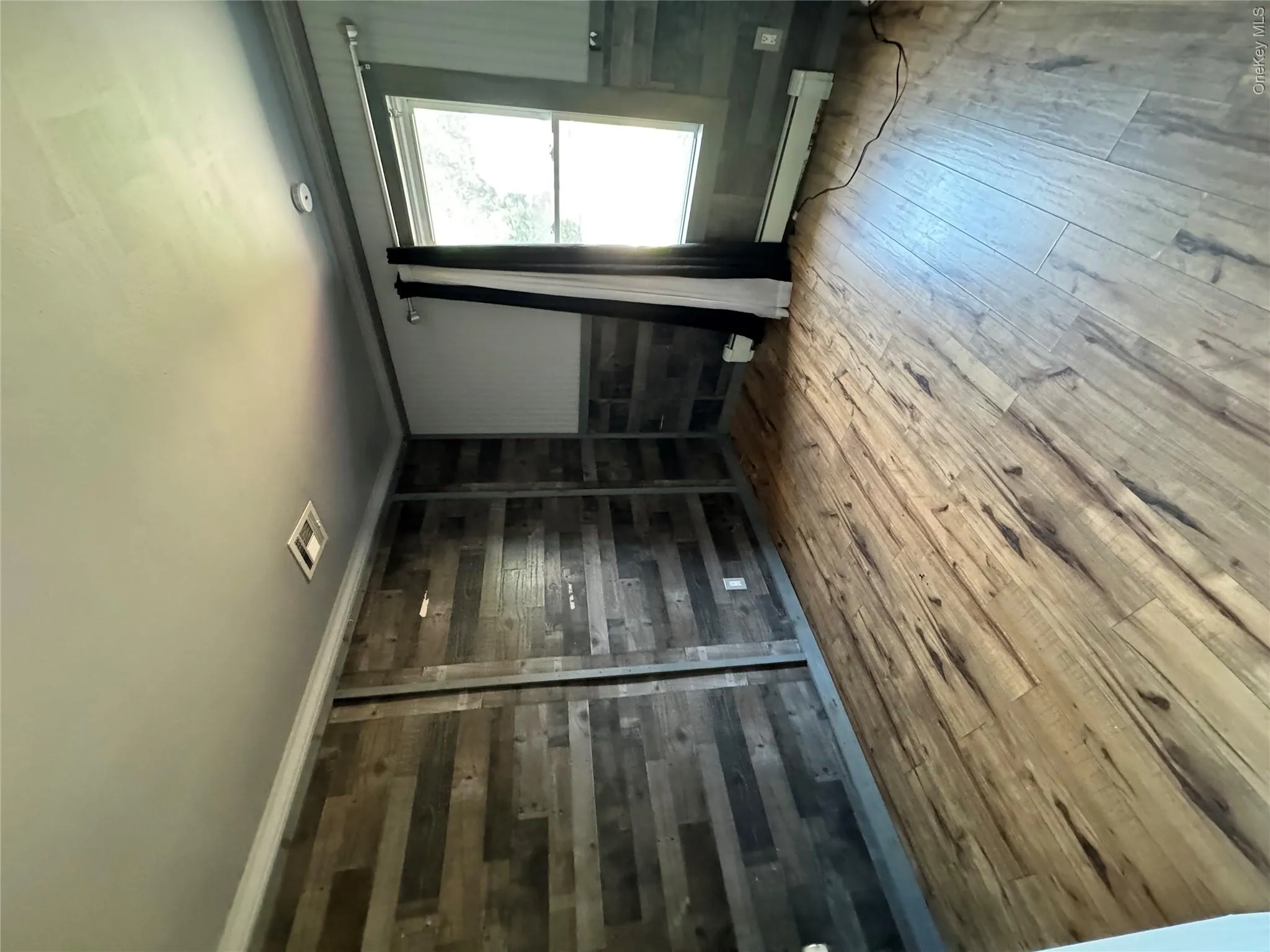 143 Summit Avenue, Brookhaven, NY, 3 Bedrooms Bedrooms, 6 Rooms Rooms,1 BathroomBathrooms,Residential Lease,For Rent,Summit,0,1010790 143 Summit Avenue, Brookhaven, NY, 3 Bedrooms Bedrooms, 6 Rooms Rooms,1 BathroomBathrooms,Residential Lease,For Rent,Summit,0,1010790