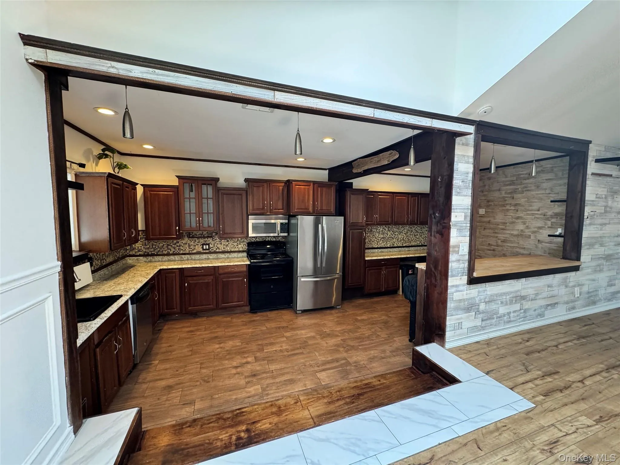 143 Summit Avenue, Brookhaven, NY, 3 Bedrooms Bedrooms, 6 Rooms Rooms,1 BathroomBathrooms,Residential Lease,For Rent,Summit,0,1010790 143 Summit Avenue, Brookhaven, NY, 3 Bedrooms Bedrooms, 6 Rooms Rooms,1 BathroomBathrooms,Residential Lease,For Rent,Summit,0,1010790