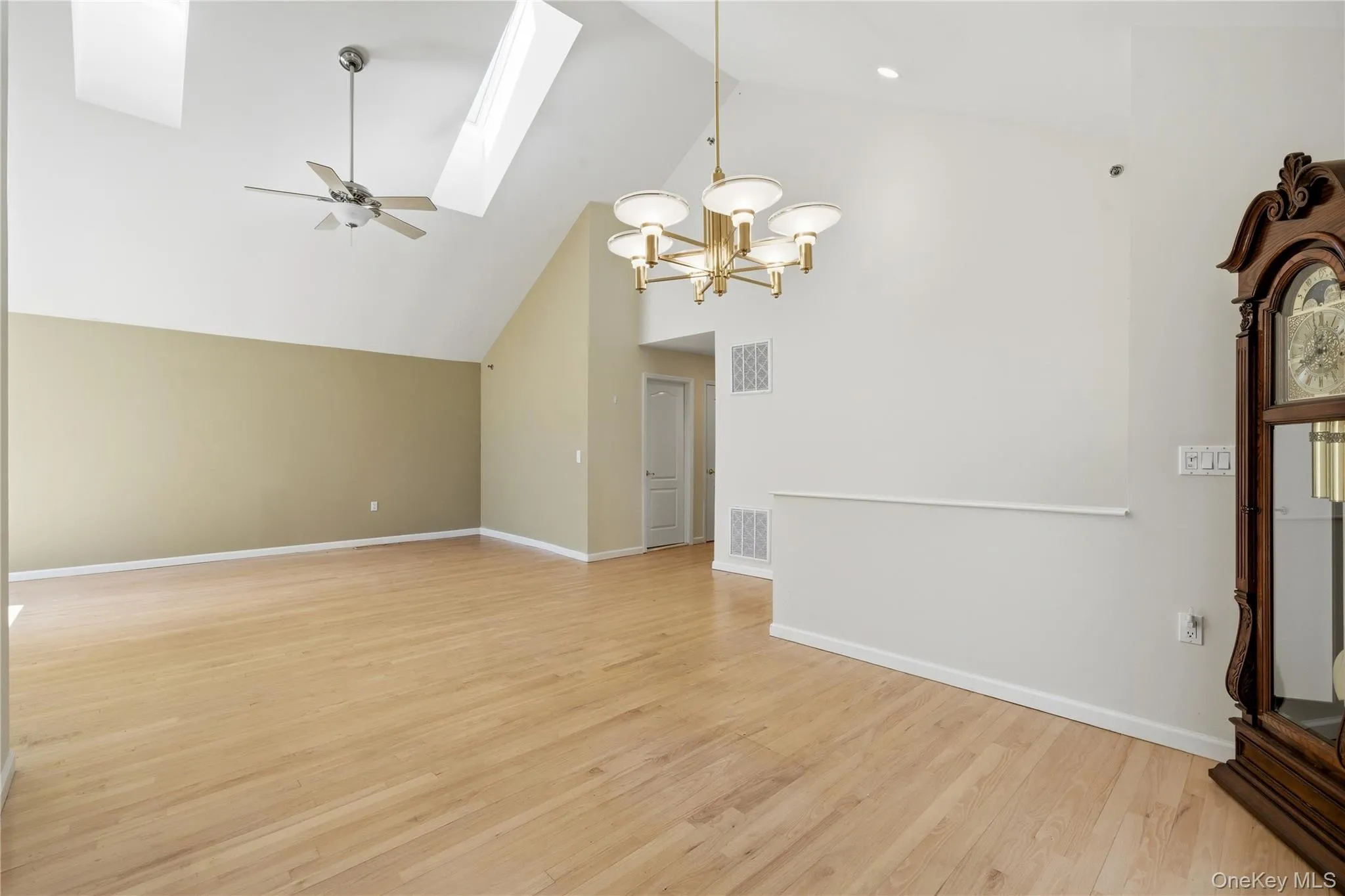 2508 Nicole Drive, Brookhaven, NY, 2 Bedrooms Bedrooms, 5 Rooms Rooms,2 BathroomsBathrooms,Residential,For Rent,Nicole,0,1010795 2508 Nicole Drive, Brookhaven, NY, 2 Bedrooms Bedrooms, 5 Rooms Rooms,2 BathroomsBathrooms,Residential,For Rent,Nicole,0,1010795