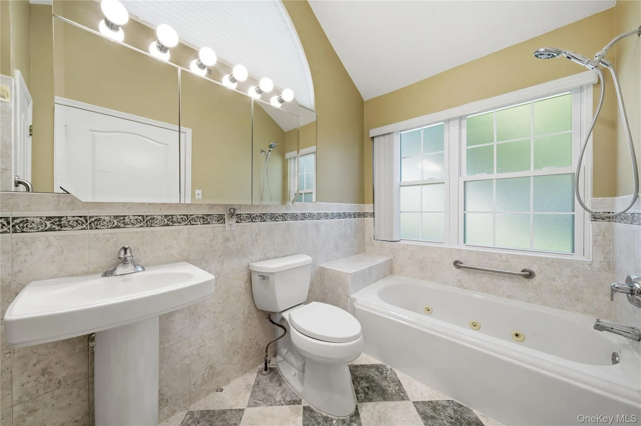 2508 Nicole Drive, Brookhaven, NY, 2 Bedrooms Bedrooms, 5 Rooms Rooms,2 BathroomsBathrooms,Residential,For Rent,Nicole,0,1010795 2508 Nicole Drive, Brookhaven, NY, 2 Bedrooms Bedrooms, 5 Rooms Rooms,2 BathroomsBathrooms,Residential,For Rent,Nicole,0,1010795