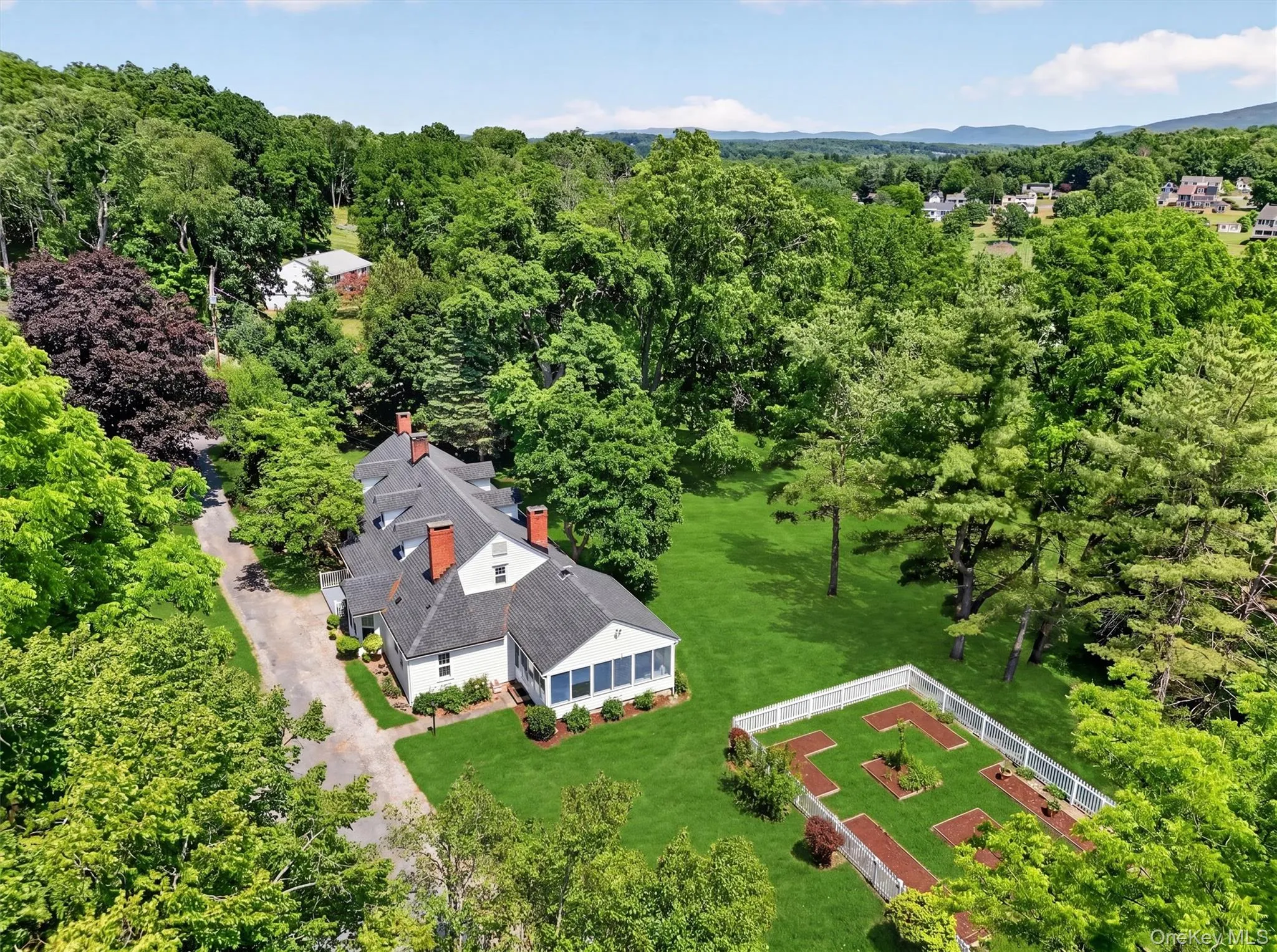1825 Route 208, Blooming Grove, NY, 3 Bedrooms Bedrooms, 9 Rooms Rooms,3 BathroomsBathrooms,Residential,For Rent,Route 208,0,1010796 1825 Route 208, Blooming Grove, NY, 3 Bedrooms Bedrooms, 9 Rooms Rooms,3 BathroomsBathrooms,Residential,For Rent,Route 208,0,1010796