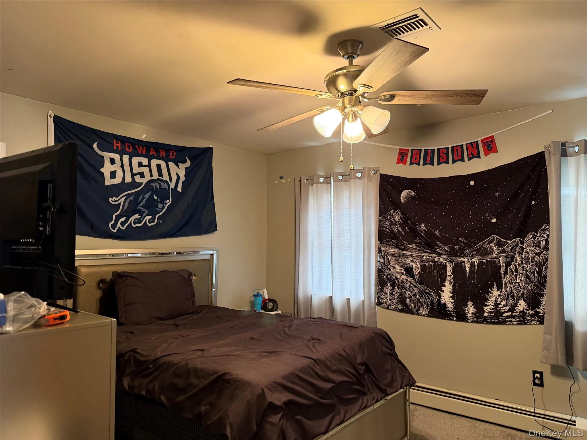 8 Walnut Lane, Middletown, NY, 3 Bedrooms Bedrooms, 8 Rooms Rooms,2 BathroomsBathrooms,Residential,For Rent,Walnut,0,1010798 8 Walnut Lane, Middletown, NY, 3 Bedrooms Bedrooms, 8 Rooms Rooms,2 BathroomsBathrooms,Residential,For Rent,Walnut,0,1010798