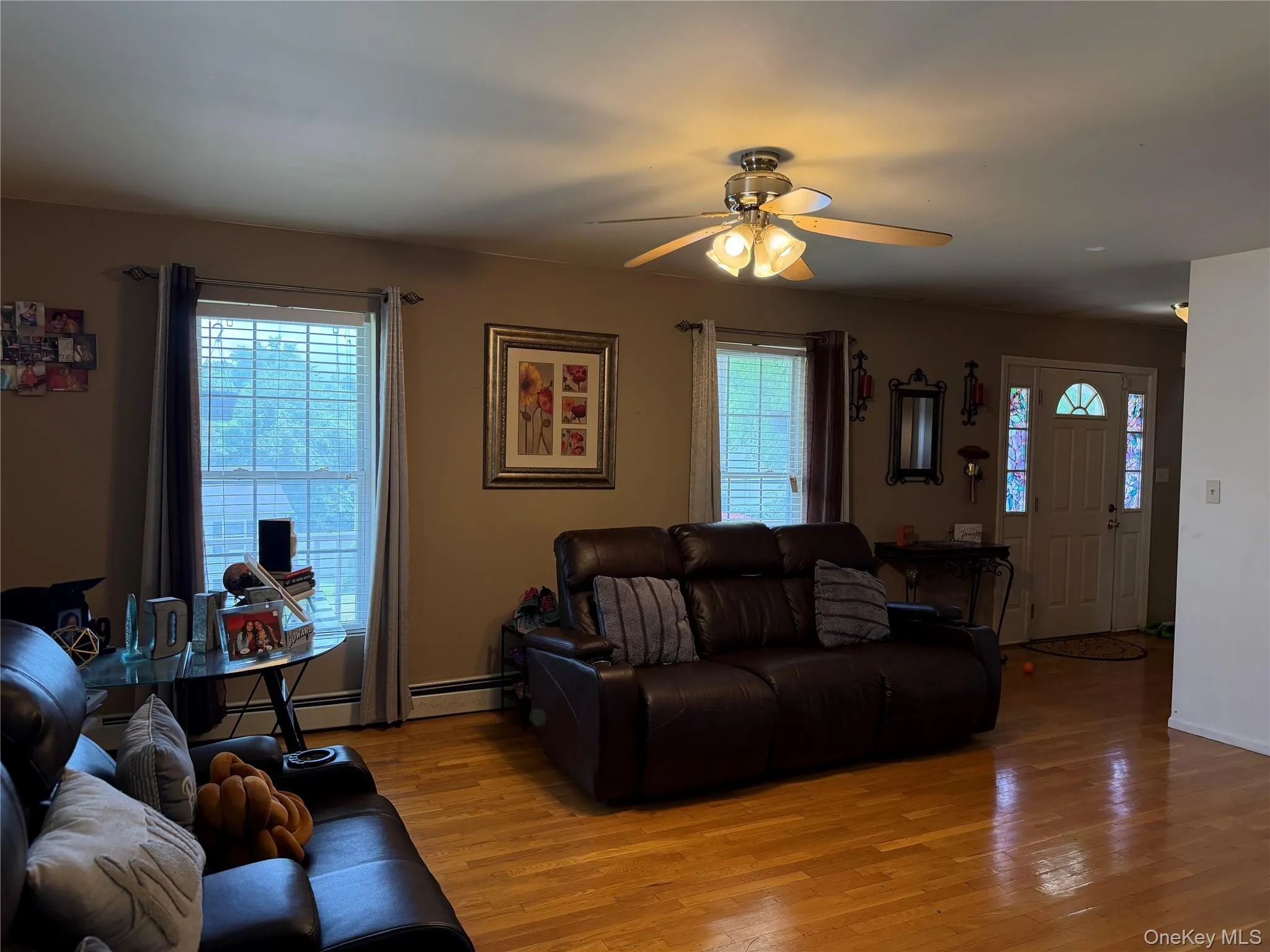 8 Walnut Lane, Middletown, NY, 3 Bedrooms Bedrooms, 8 Rooms Rooms,2 BathroomsBathrooms,Residential,For Rent,Walnut,0,1010798 8 Walnut Lane, Middletown, NY, 3 Bedrooms Bedrooms, 8 Rooms Rooms,2 BathroomsBathrooms,Residential,For Rent,Walnut,0,1010798