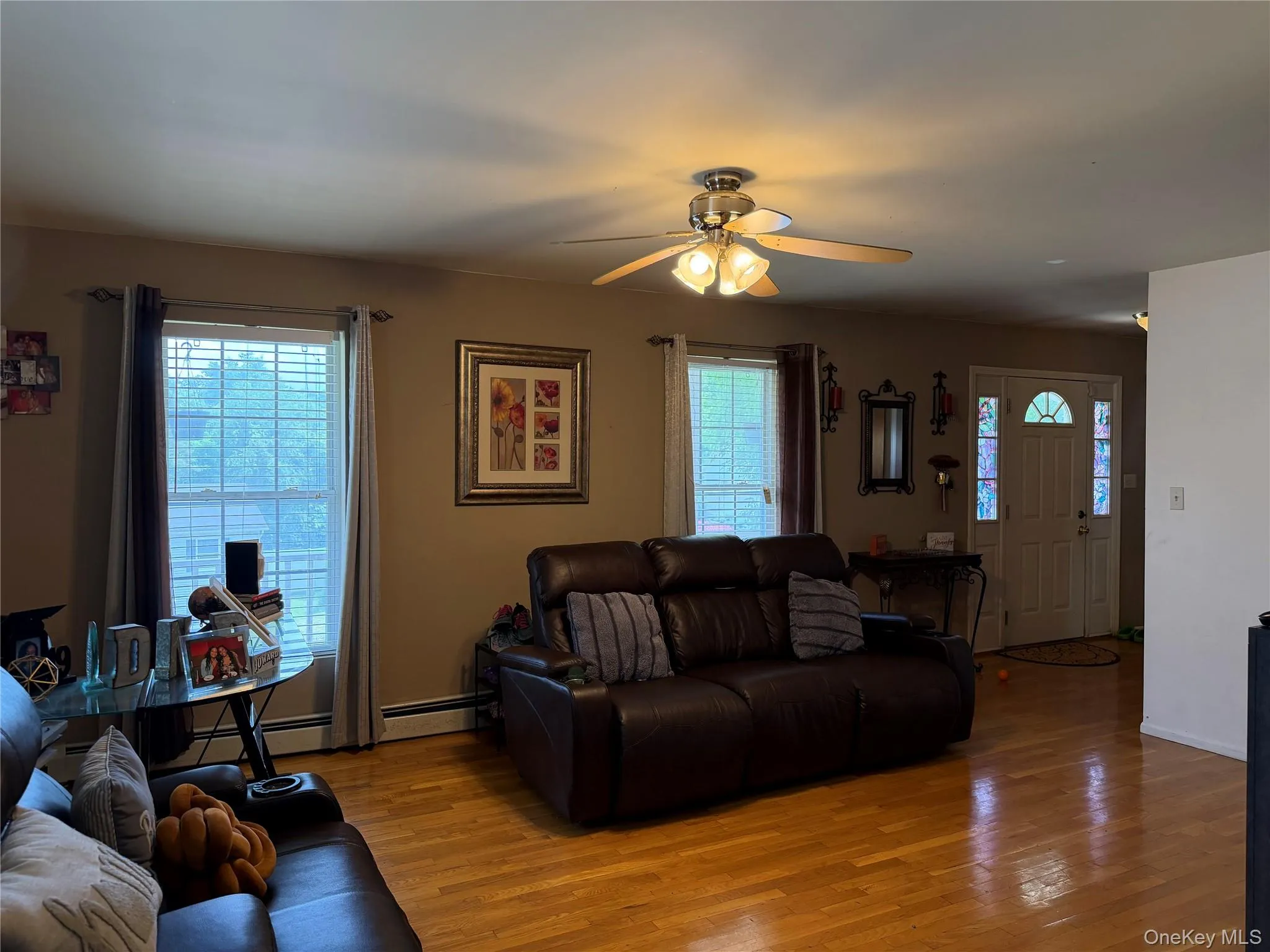 8 Walnut Lane, Middletown, NY, 3 Bedrooms Bedrooms, 8 Rooms Rooms,2 BathroomsBathrooms,Residential,For Rent,Walnut,0,1010798 8 Walnut Lane, Middletown, NY, 3 Bedrooms Bedrooms, 8 Rooms Rooms,2 BathroomsBathrooms,Residential,For Rent,Walnut,0,1010798