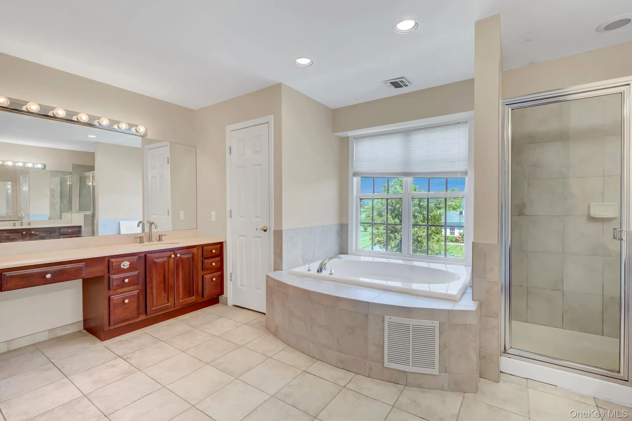 66 Canterbury Drive, Brookhaven, NY, 5 Bedrooms Bedrooms, 13 Rooms Rooms,6 BathroomsBathrooms,Residential,For Rent,Canterbury,0,1010804 66 Canterbury Drive, Brookhaven, NY, 5 Bedrooms Bedrooms, 13 Rooms Rooms,6 BathroomsBathrooms,Residential,For Rent,Canterbury,0,1010804