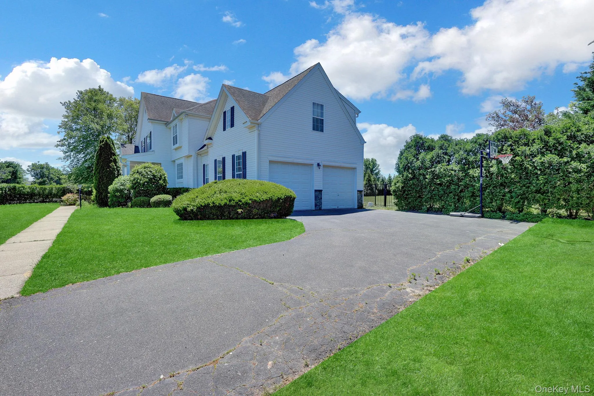 66 Canterbury Drive, Brookhaven, NY, 5 Bedrooms Bedrooms, 13 Rooms Rooms,6 BathroomsBathrooms,Residential,For Rent,Canterbury,0,1010804 66 Canterbury Drive, Brookhaven, NY, 5 Bedrooms Bedrooms, 13 Rooms Rooms,6 BathroomsBathrooms,Residential,For Rent,Canterbury,0,1010804