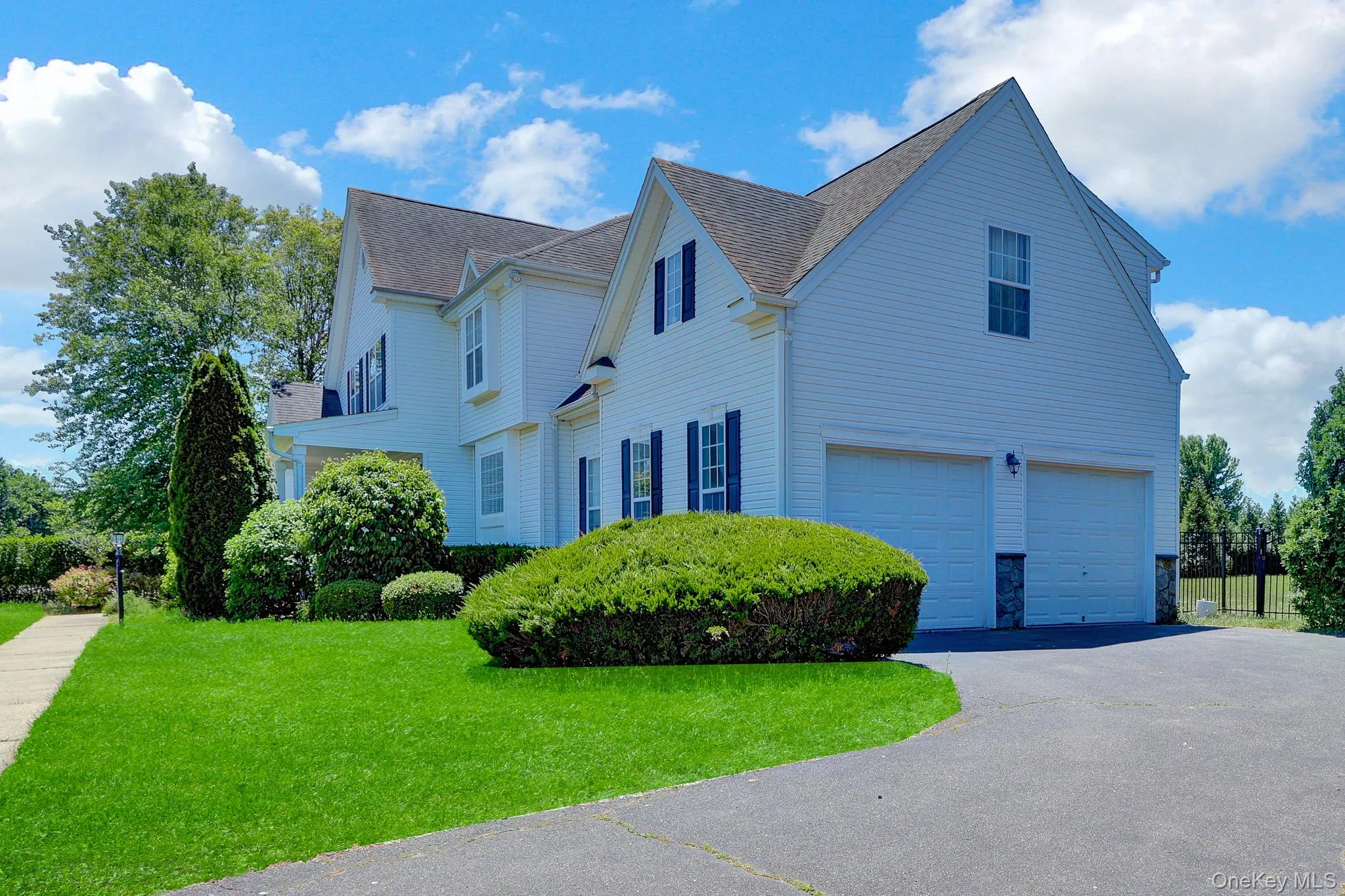 66 Canterbury Drive, Brookhaven, NY, 5 Bedrooms Bedrooms, 13 Rooms Rooms,6 BathroomsBathrooms,Residential,For Rent,Canterbury,0,1010804 66 Canterbury Drive, Brookhaven, NY, 5 Bedrooms Bedrooms, 13 Rooms Rooms,6 BathroomsBathrooms,Residential,For Rent,Canterbury,0,1010804