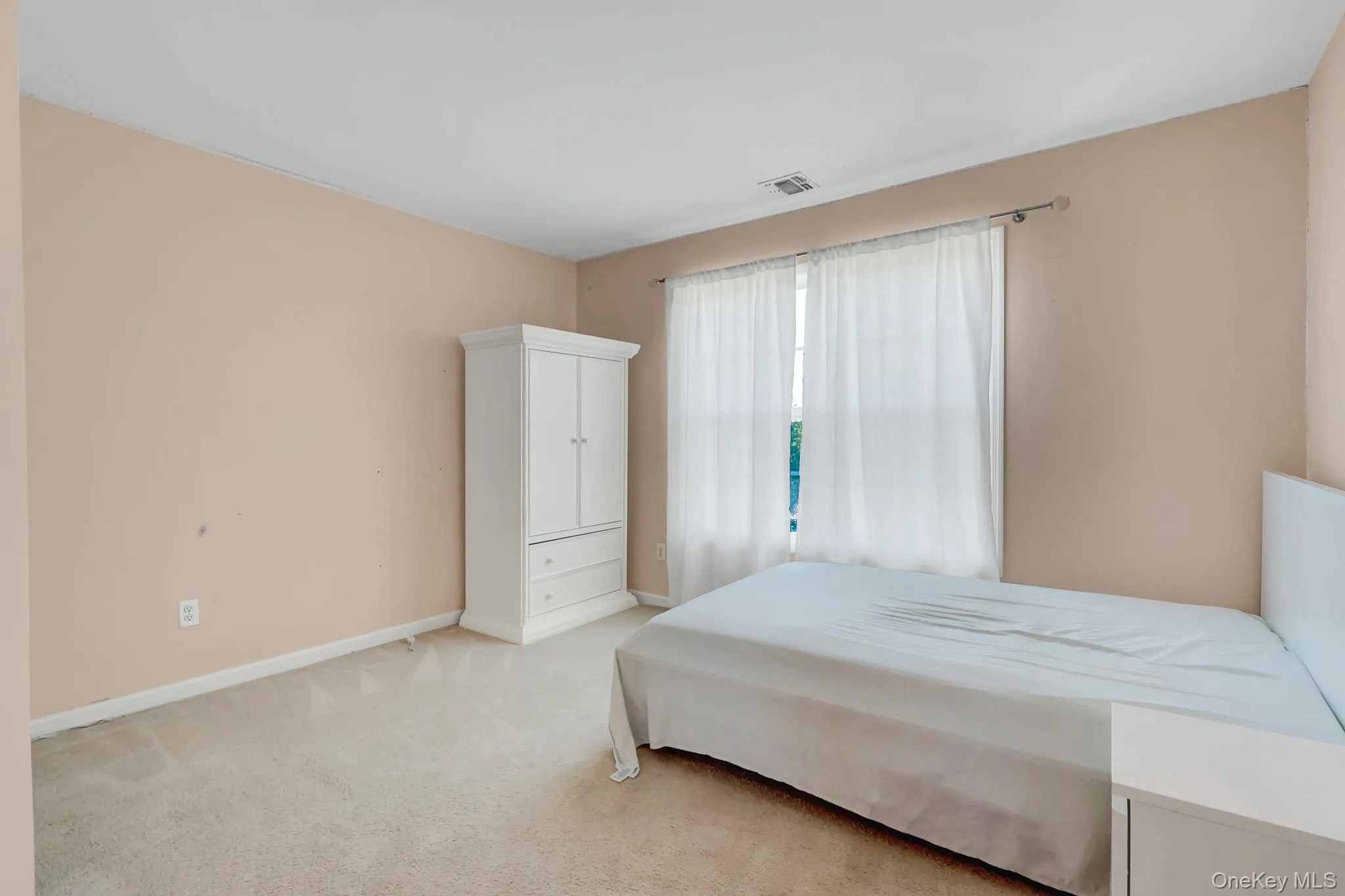 66 Canterbury Drive, Brookhaven, NY, 5 Bedrooms Bedrooms, 13 Rooms Rooms,6 BathroomsBathrooms,Residential,For Rent,Canterbury,0,1010804 66 Canterbury Drive, Brookhaven, NY, 5 Bedrooms Bedrooms, 13 Rooms Rooms,6 BathroomsBathrooms,Residential,For Rent,Canterbury,0,1010804