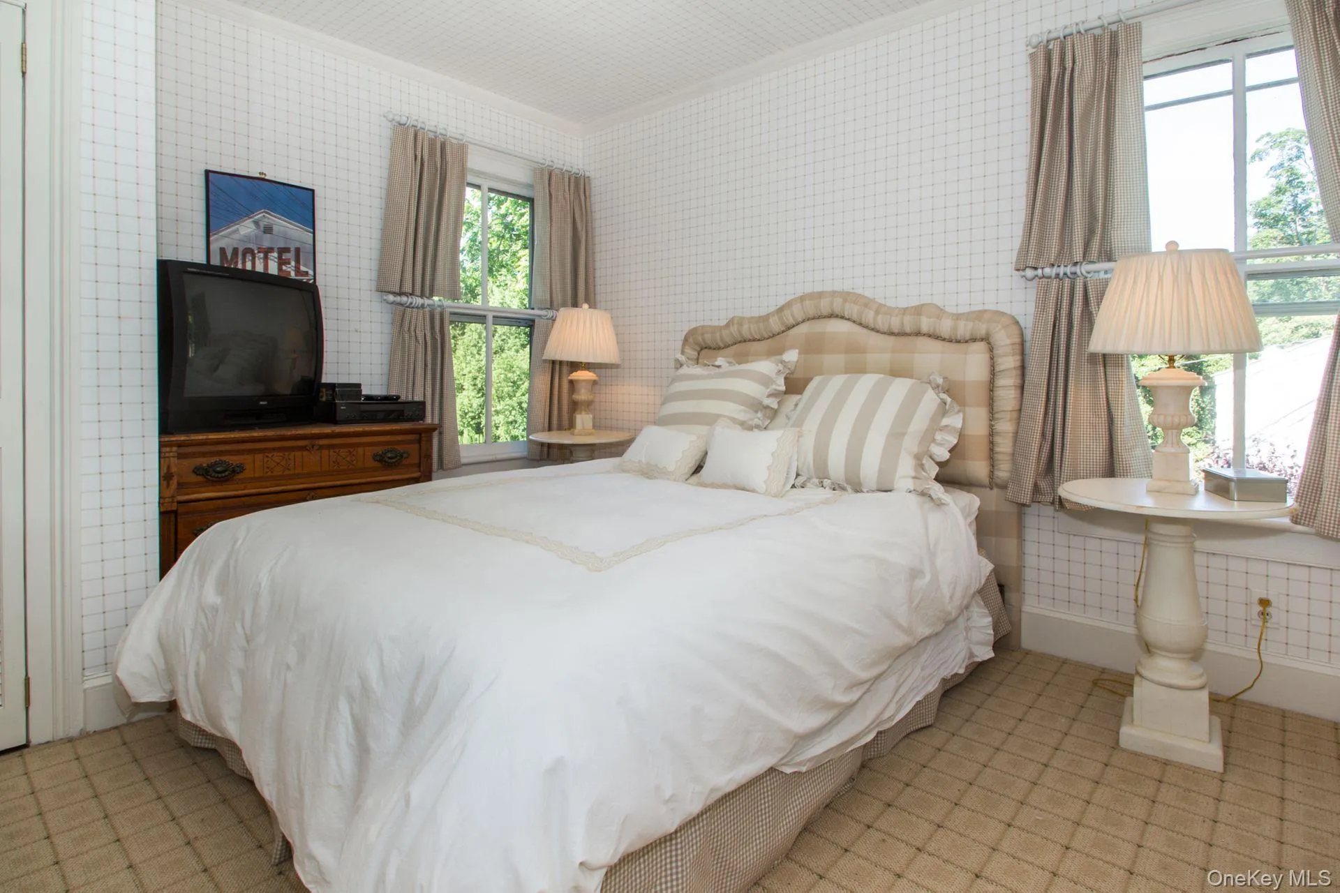 375 Hill Street, Southampton, NY, 5 Bedrooms Bedrooms, 12 Rooms Rooms,5 BathroomsBathrooms,Residential Lease,For Rent,Hill,0,1010805 375 Hill Street, Southampton, NY, 5 Bedrooms Bedrooms, 12 Rooms Rooms,5 BathroomsBathrooms,Residential Lease,For Rent,Hill,0,1010805