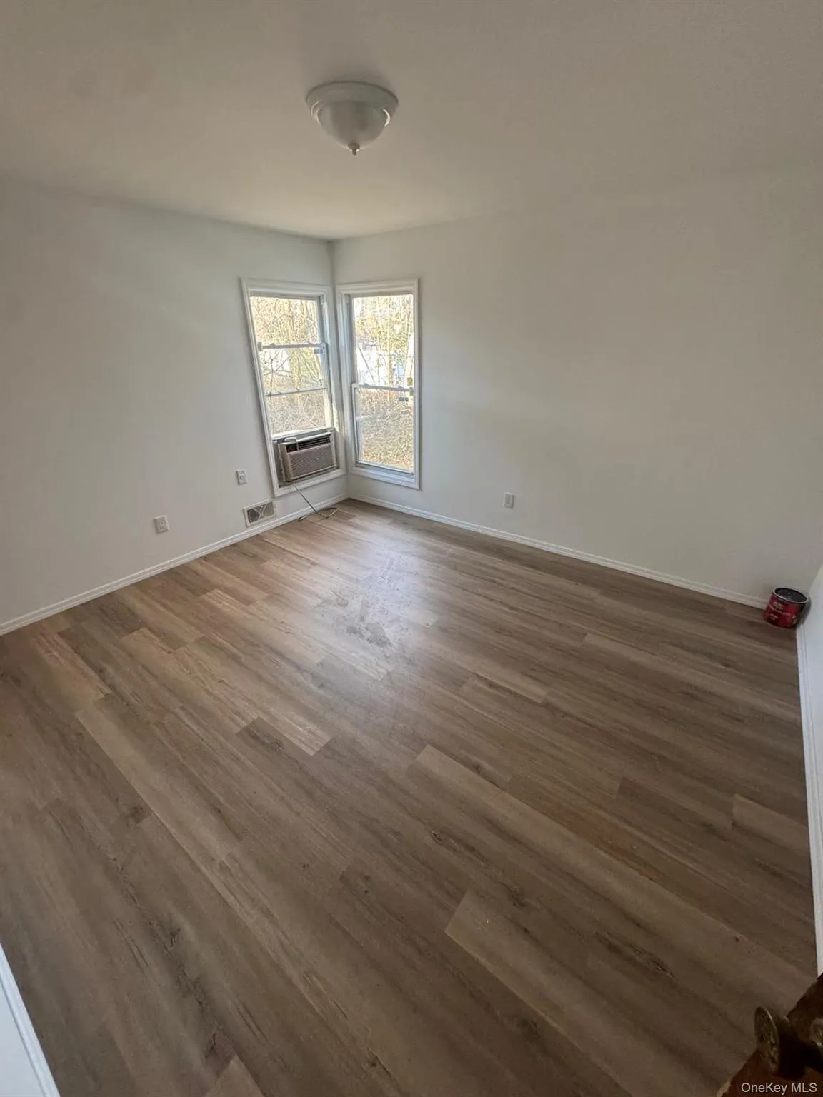 12 Ida Street, Islip, NY, 4 Bedrooms Bedrooms, 6 Rooms Rooms,1 BathroomBathrooms,Residential,For Rent,Ida,0,1010812 12 Ida Street, Islip, NY, 4 Bedrooms Bedrooms, 6 Rooms Rooms,1 BathroomBathrooms,Residential,For Rent,Ida,0,1010812