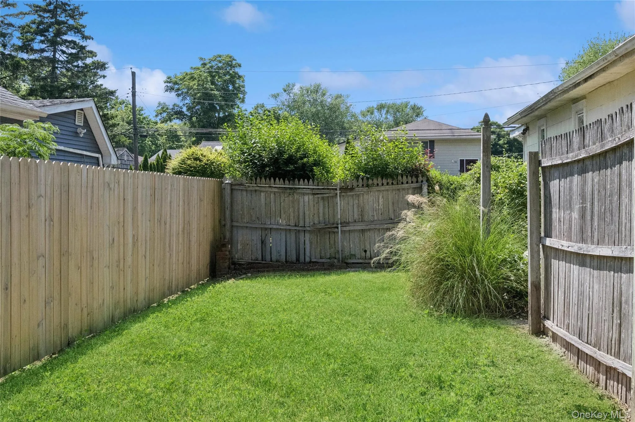 60 Kenneth Avenue, Huntington, NY, 2 Bedrooms Bedrooms, 3 Rooms Rooms,1 BathroomBathrooms,Residential,For Rent,Kenneth,0,1010813 60 Kenneth Avenue, Huntington, NY, 2 Bedrooms Bedrooms, 3 Rooms Rooms,1 BathroomBathrooms,Residential,For Rent,Kenneth,0,1010813