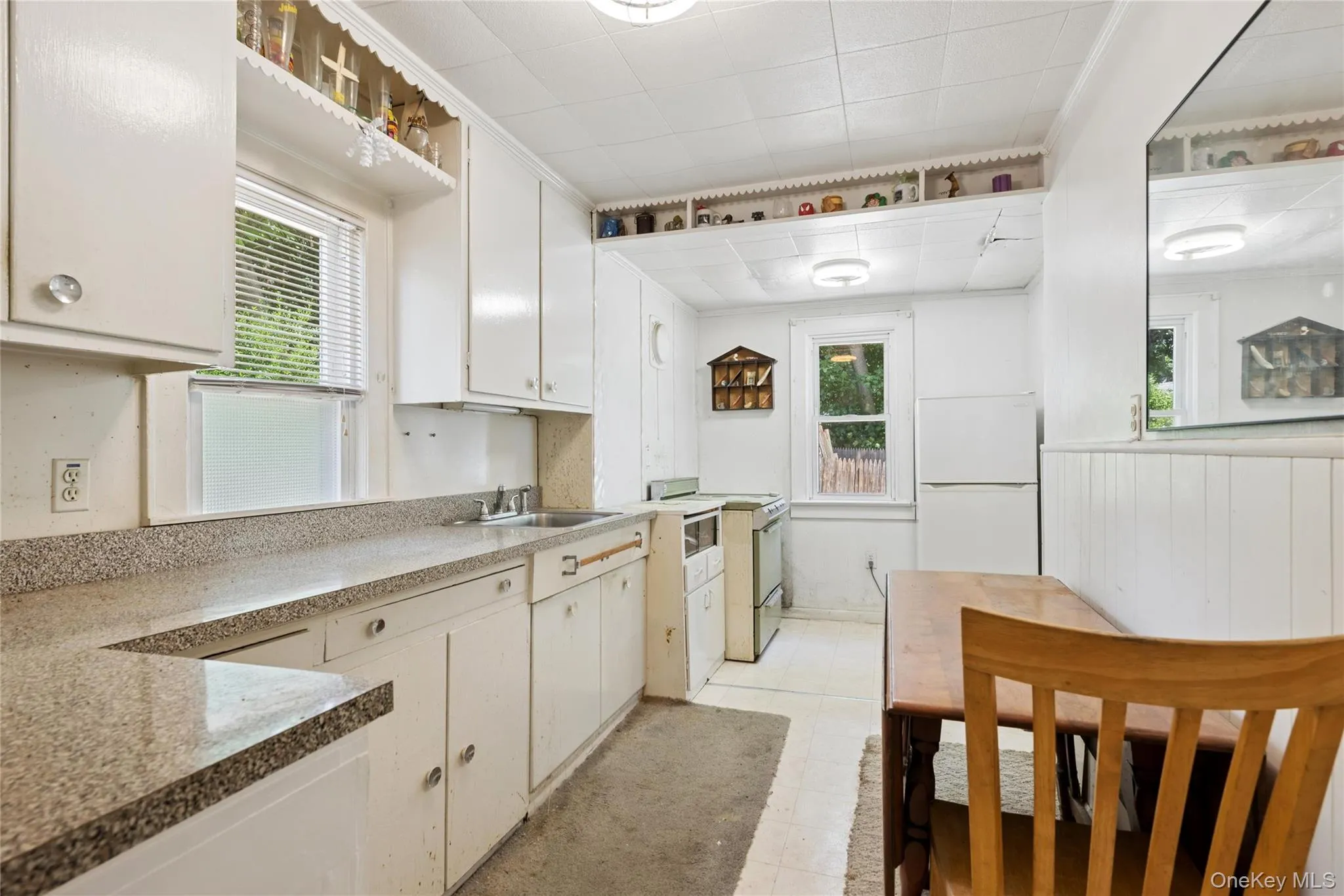 60 Kenneth Avenue, Huntington, NY, 2 Bedrooms Bedrooms, 3 Rooms Rooms,1 BathroomBathrooms,Residential,For Rent,Kenneth,0,1010813 60 Kenneth Avenue, Huntington, NY, 2 Bedrooms Bedrooms, 3 Rooms Rooms,1 BathroomBathrooms,Residential,For Rent,Kenneth,0,1010813