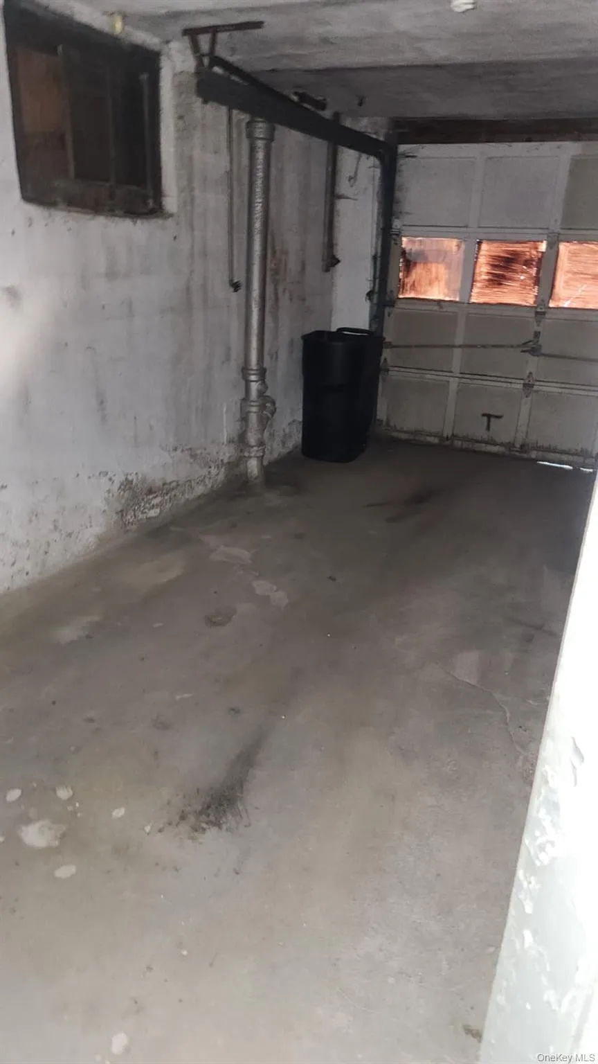 72 Archer Drive, Eastchester, NY, 4 Bedrooms Bedrooms, 8 Rooms Rooms,1 BathroomBathrooms,Residential,For Rent,Archer,0,1010823 72 Archer Drive, Eastchester, NY, 4 Bedrooms Bedrooms, 8 Rooms Rooms,1 BathroomBathrooms,Residential,For Rent,Archer,0,1010823