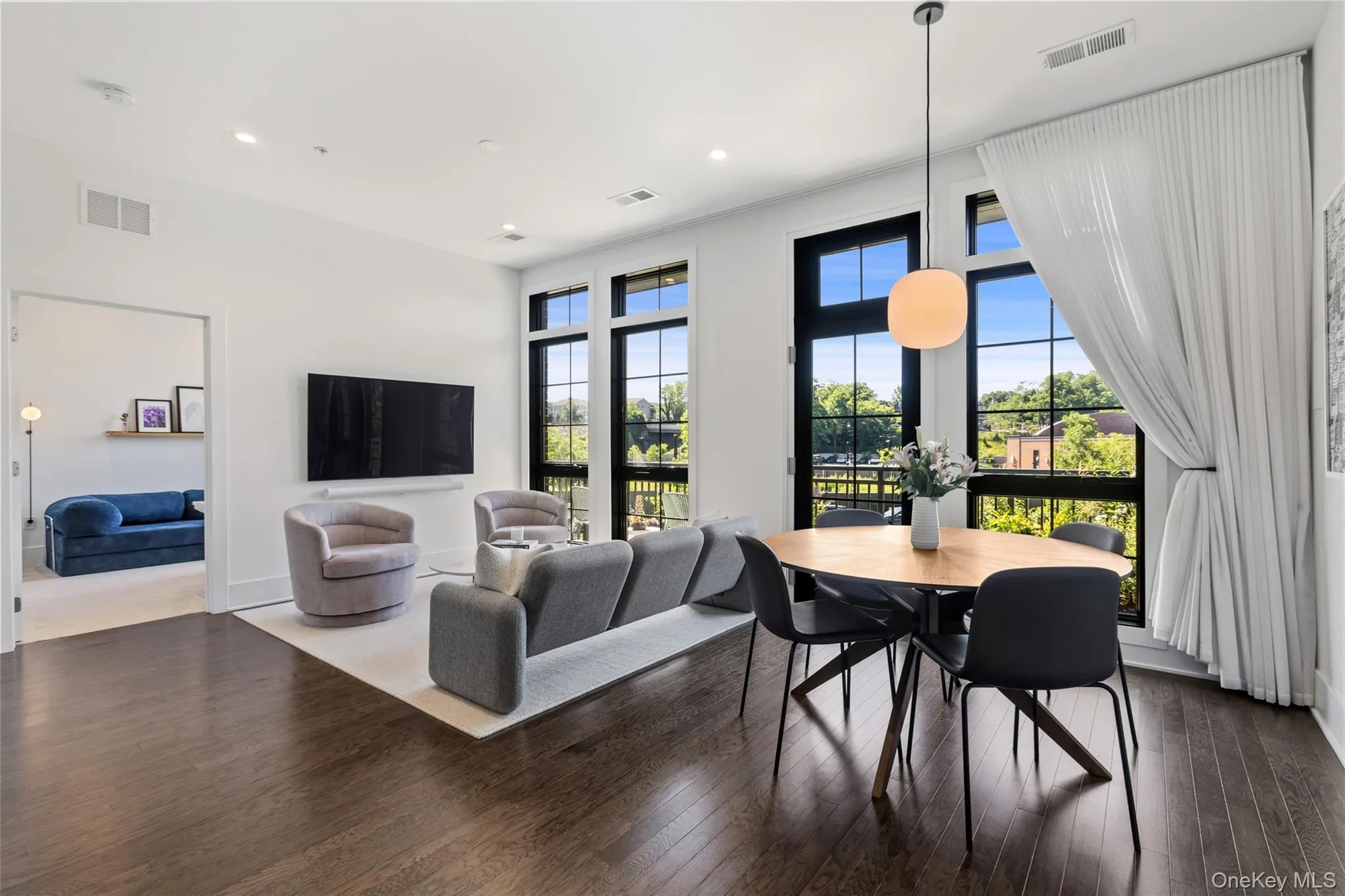 100 Legend Drive, Mount Pleasant, NY, 2 Bedrooms Bedrooms, 6 Rooms Rooms,2 BathroomsBathrooms,Residential,For Rent,Legend,0,1010826 100 Legend Drive, Mount Pleasant, NY, 2 Bedrooms Bedrooms, 6 Rooms Rooms,2 BathroomsBathrooms,Residential,For Rent,Legend,0,1010826