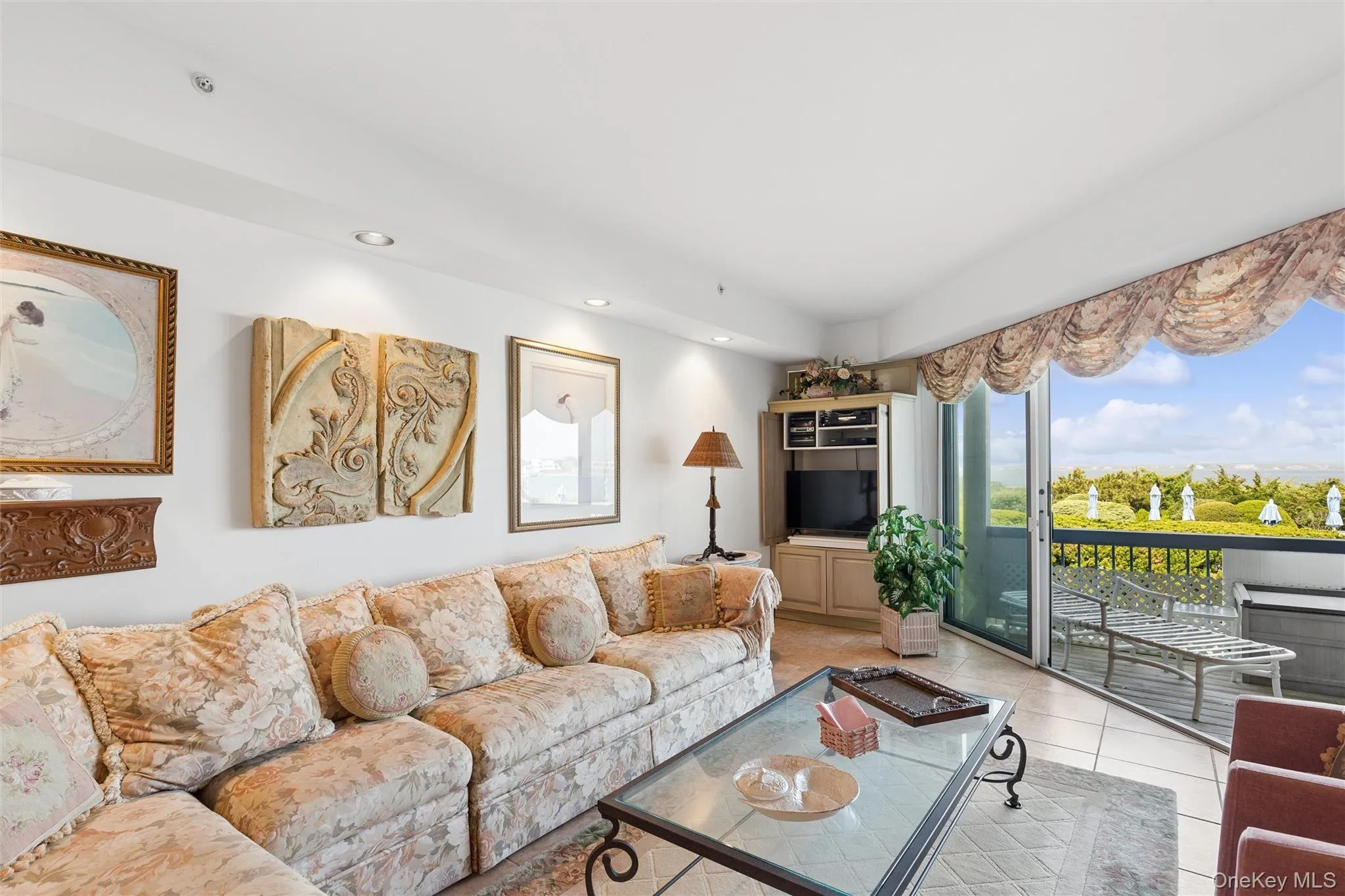 260 Dune Road, Southampton, NY, 2 Bedrooms Bedrooms, 5 Rooms Rooms,2 BathroomsBathrooms,Residential Lease,For Rent,Dune,0,1010830 260 Dune Road, Southampton, NY, 2 Bedrooms Bedrooms, 5 Rooms Rooms,2 BathroomsBathrooms,Residential Lease,For Rent,Dune,0,1010830