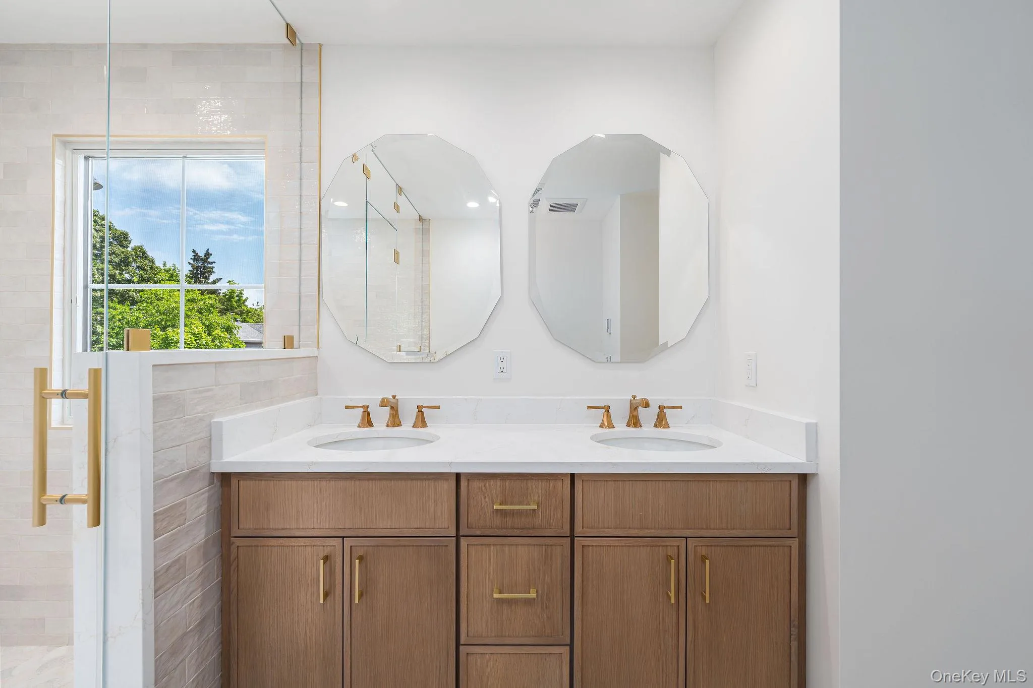 405 Oakwood Drive, Southold, NY, 4 Bedrooms Bedrooms, 8 Rooms Rooms,2 BathroomsBathrooms,Residential,For Rent,Oakwood,0,KEY1010835 405 Oakwood Drive, Southold, NY, 4 Bedrooms Bedrooms, 8 Rooms Rooms,2 BathroomsBathrooms,Residential,For Rent,Oakwood,0,KEY1010835