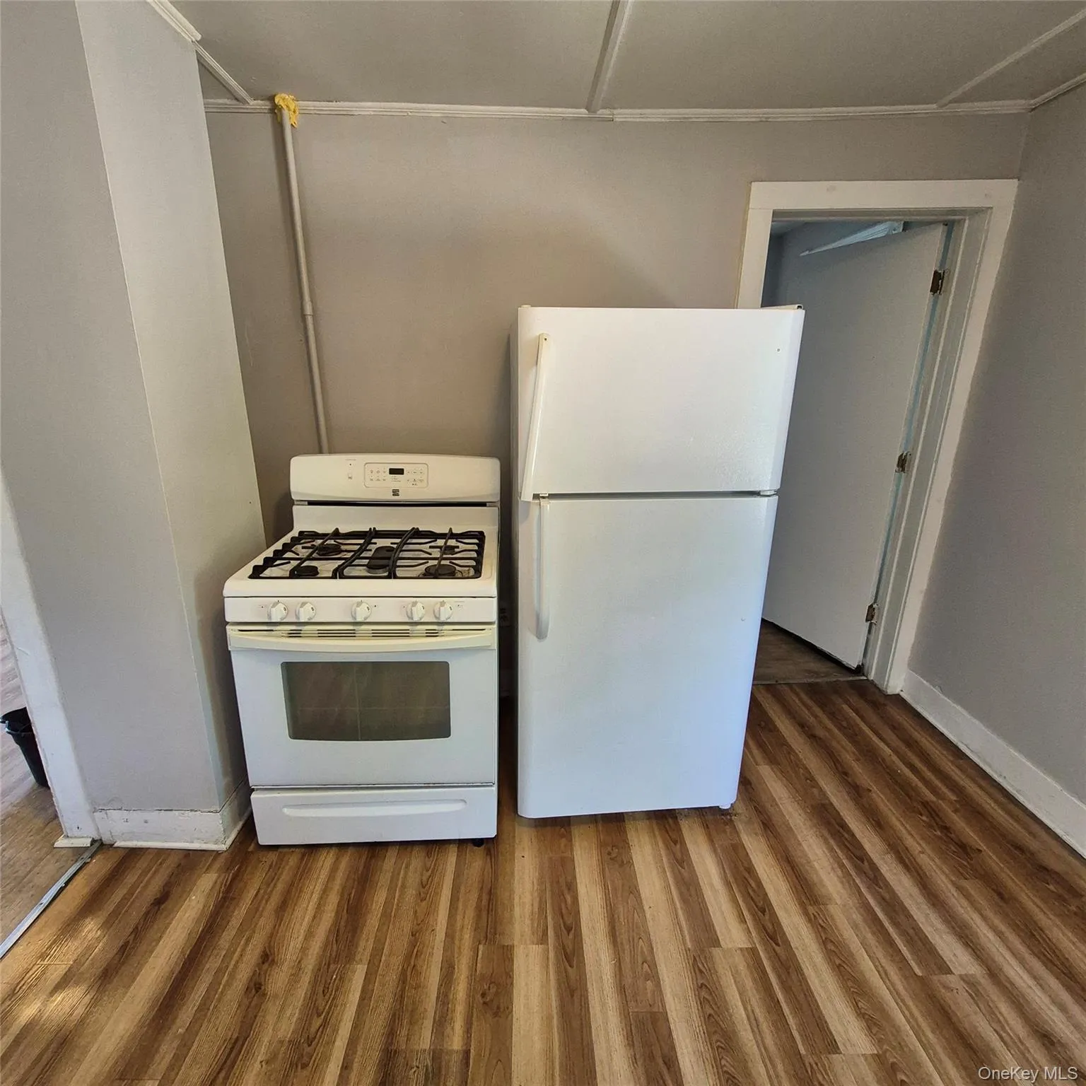 69 Greenkill Avenue, Kingston, NY, 2 Bedrooms Bedrooms, 5 Rooms Rooms,1 BathroomBathrooms,Residential Lease,For Rent,Greenkill,0,1010837 69 Greenkill Avenue, Kingston, NY, 2 Bedrooms Bedrooms, 5 Rooms Rooms,1 BathroomBathrooms,Residential Lease,For Rent,Greenkill,0,1010837